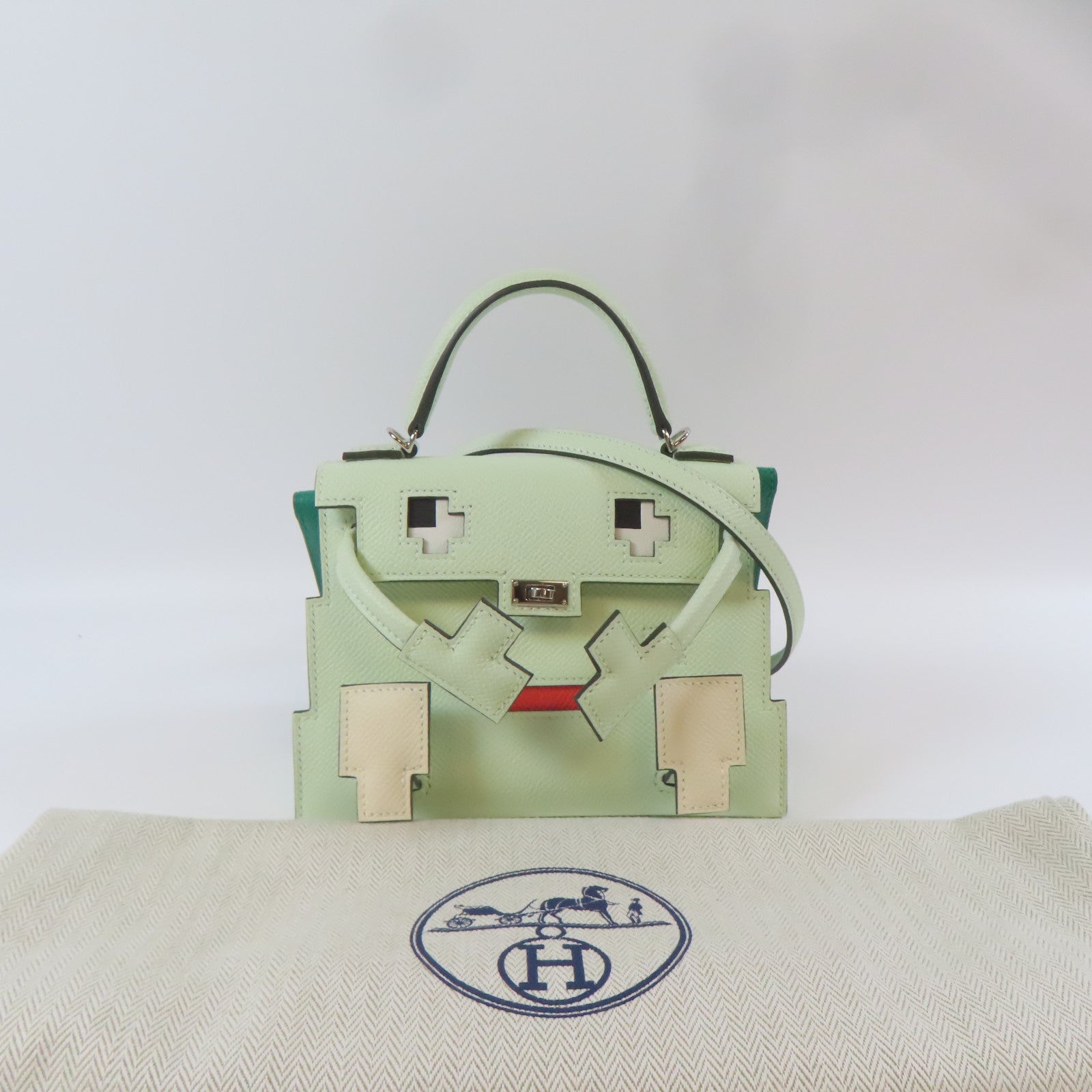 HERMES 【激減優惠】Epsom皮革Kelly Doll銀扣手挽肩背兩用袋Vert Fizz/淺綠色