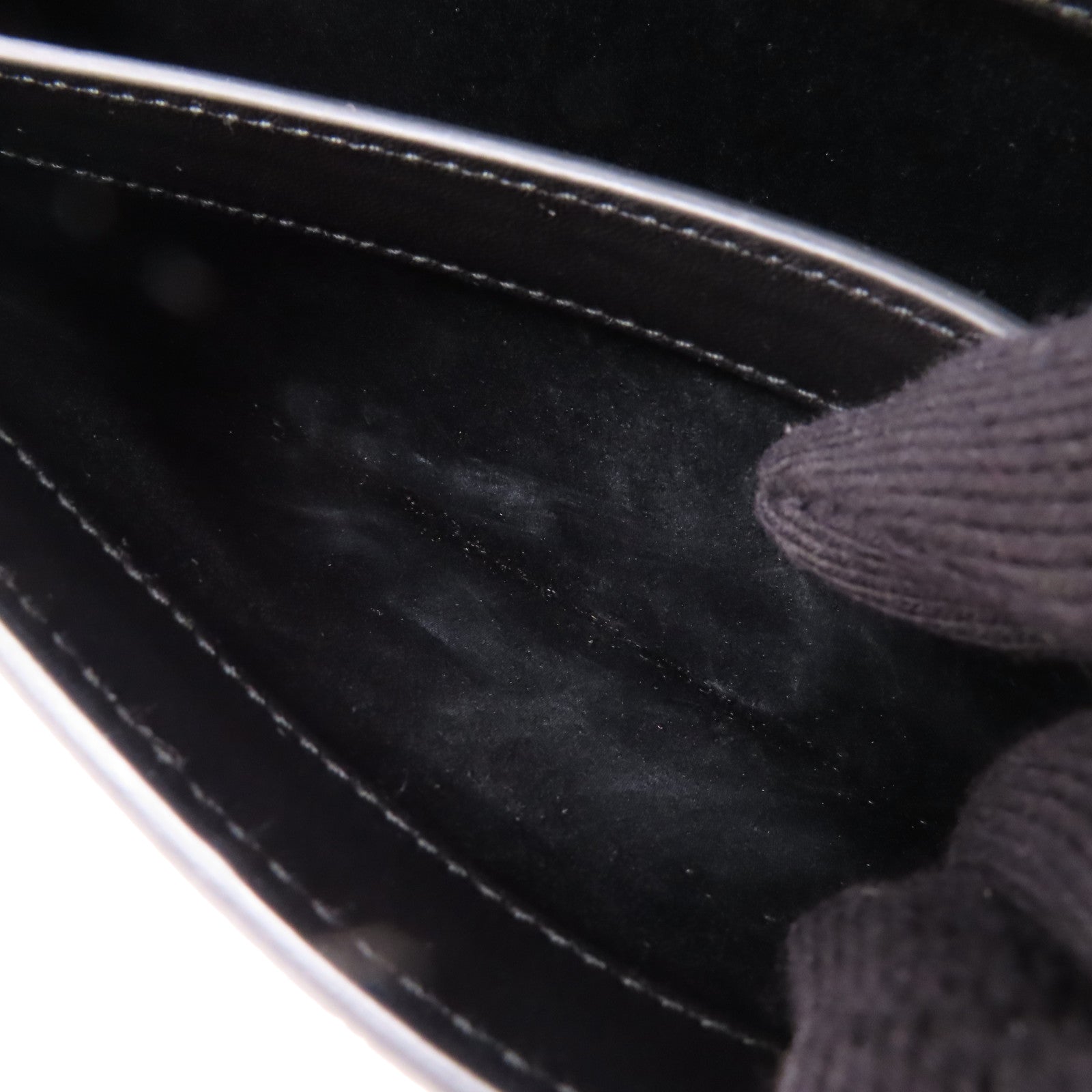 Miu Miu 皮革Embossed金扣鏈帶手挽肩背兩用袋