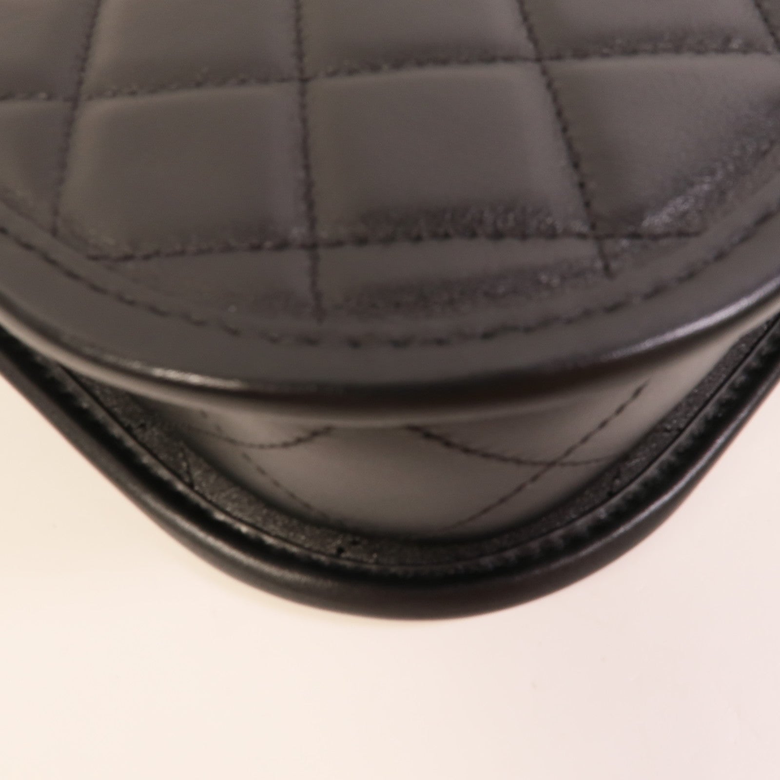 CHANEL 牛皮皮革Hobo鏈帶肩背袋