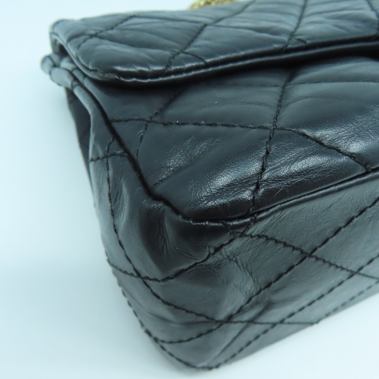 CHANEL 【激減優惠】菱格牛皮皮革Maxi 2.55金扣鏈帶肩背袋黑色