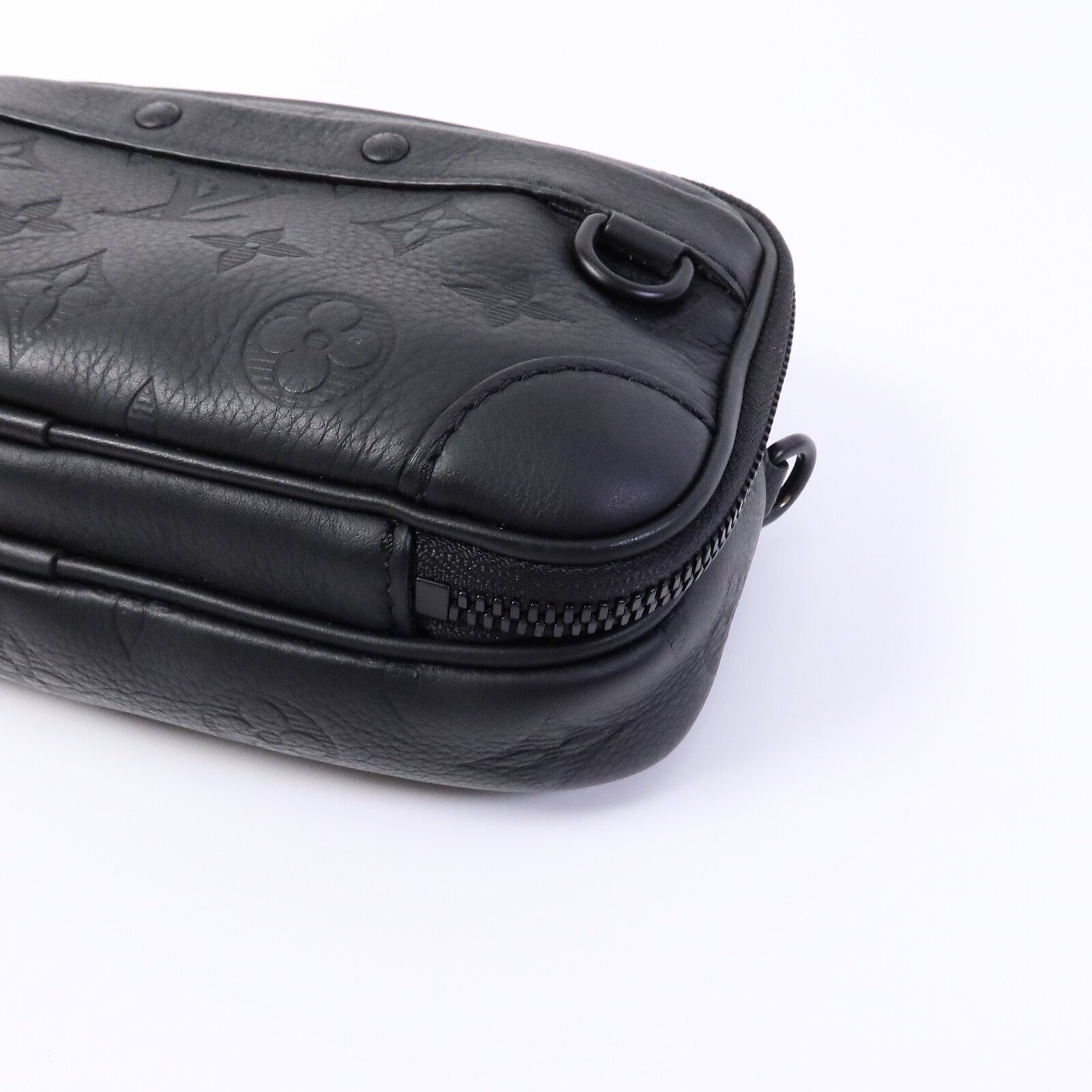 LOUIS VUITTON Monogram Shadow Alpha Wearable Wallet肩背袋
