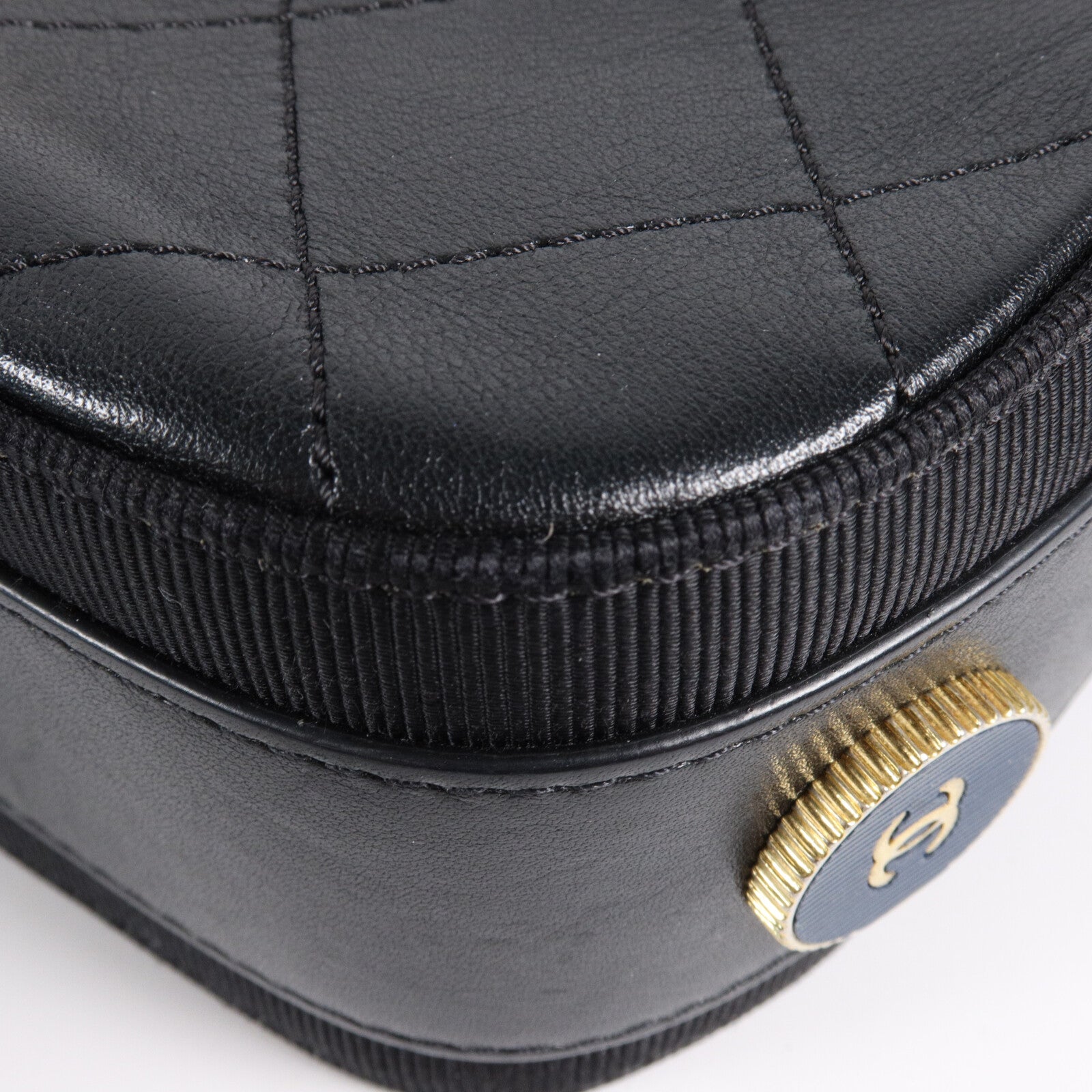 CHANEL 牛皮皮革ButtonUp Camera Bag鏈帶肩背袋