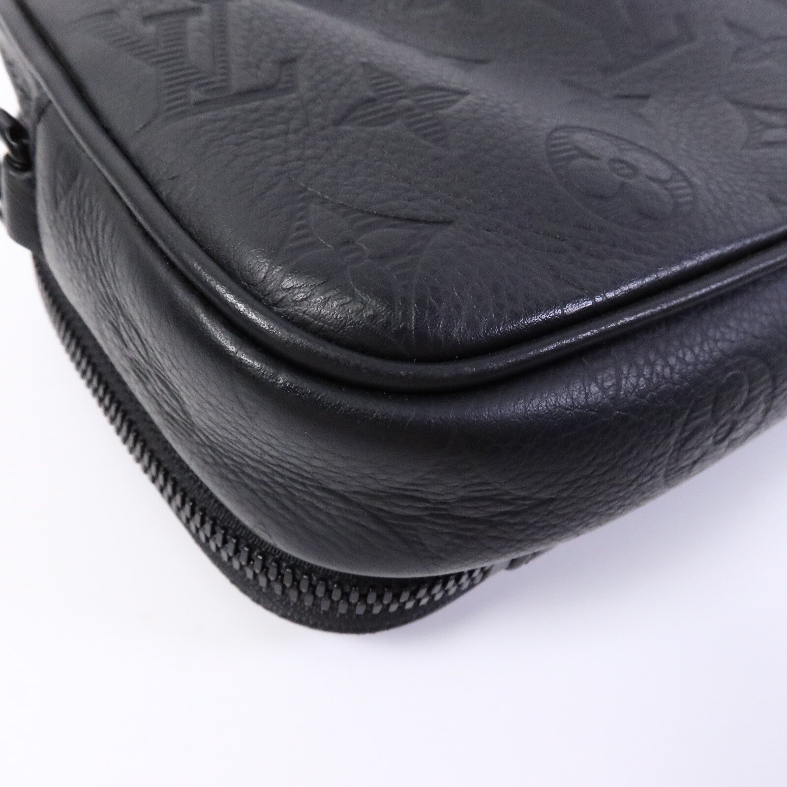 LOUIS VUITTON Monogram Shadow Alpha Wearable Wallet肩背袋