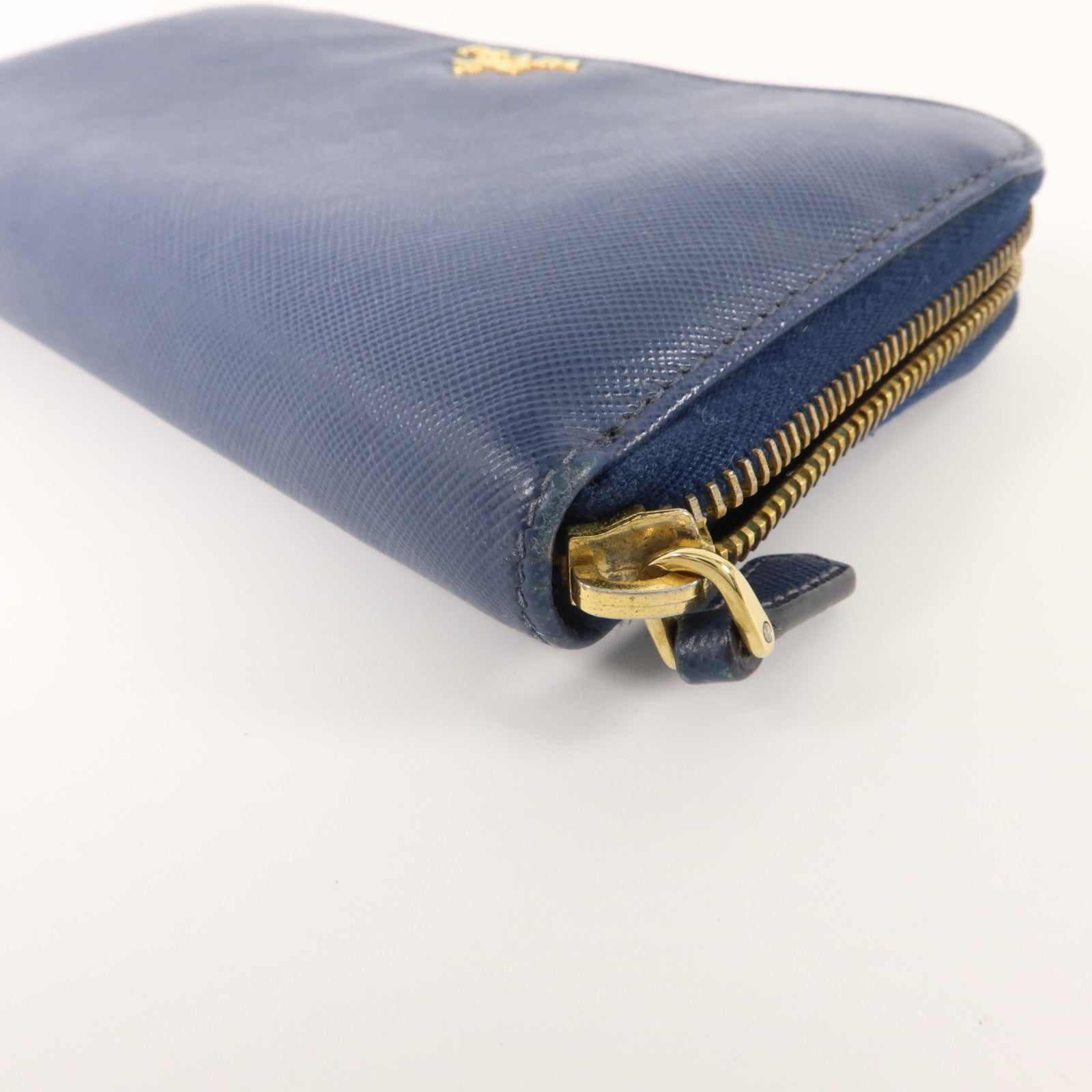 PRADA Saffiano皮革Round Zippy Long Wallet長錢包
