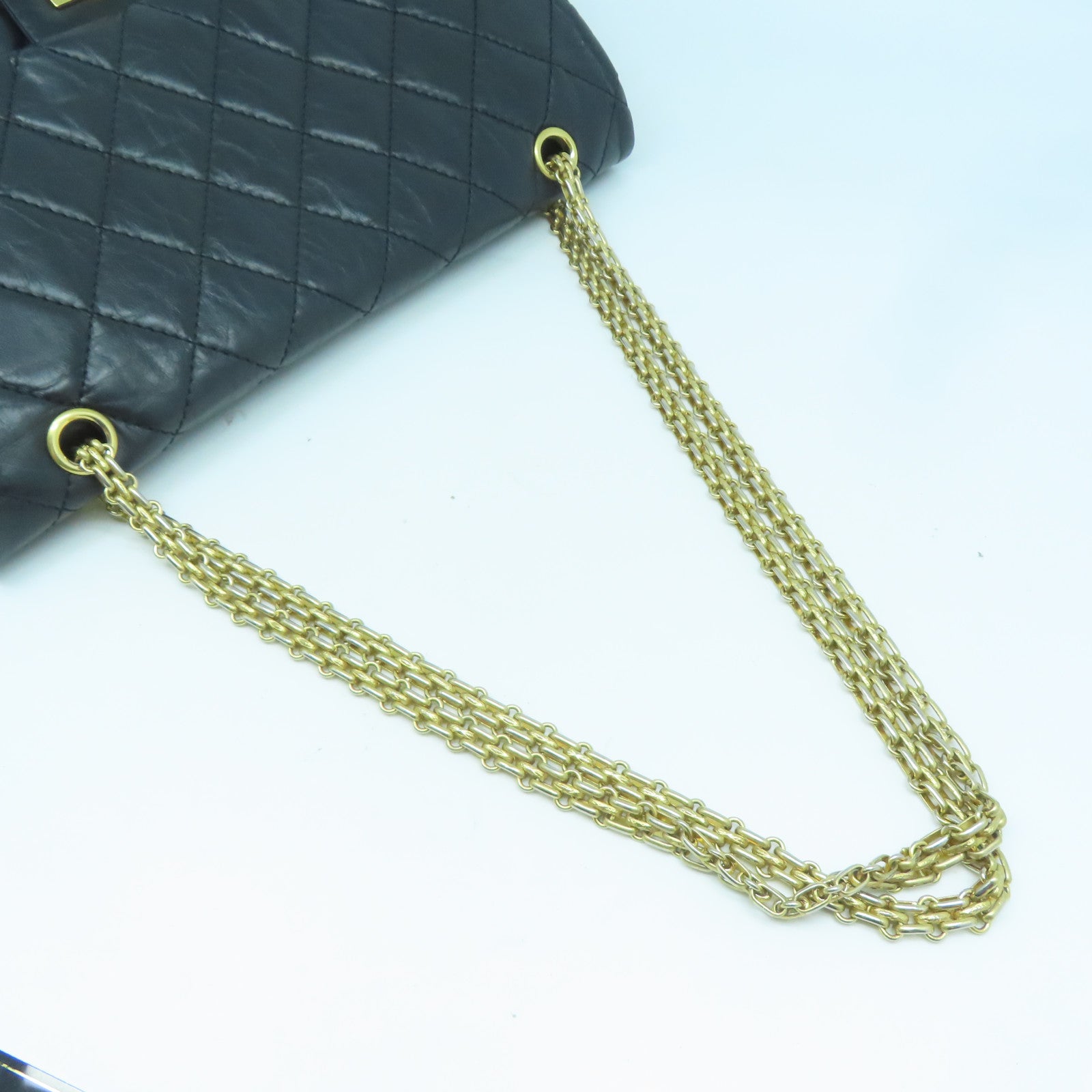 CHANEL 【激減優惠】菱格牛皮皮革Maxi 2.55金扣鏈帶肩背袋黑色