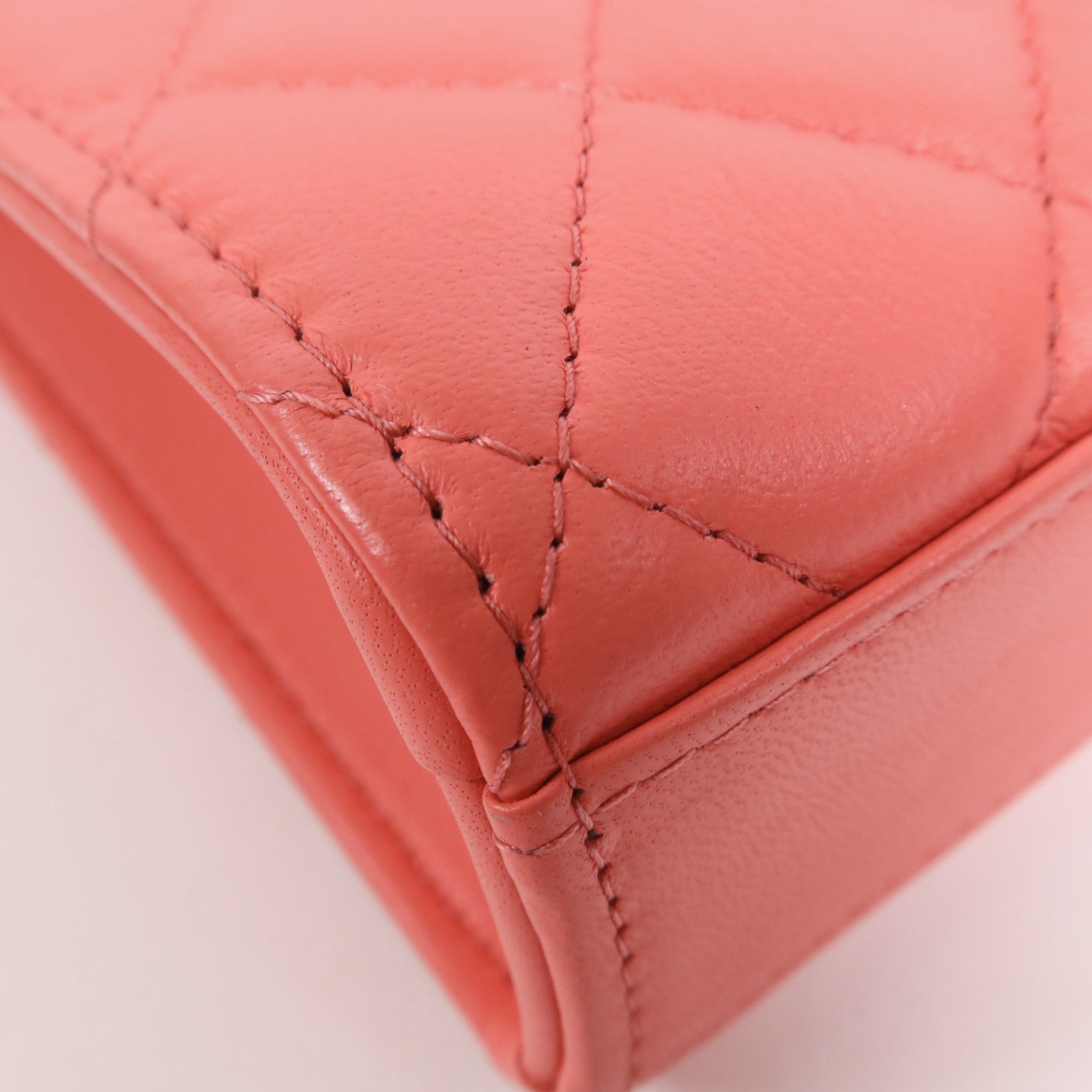 CHANEL 羊皮皮革Shoulder Bag金扣鏈帶肩背袋