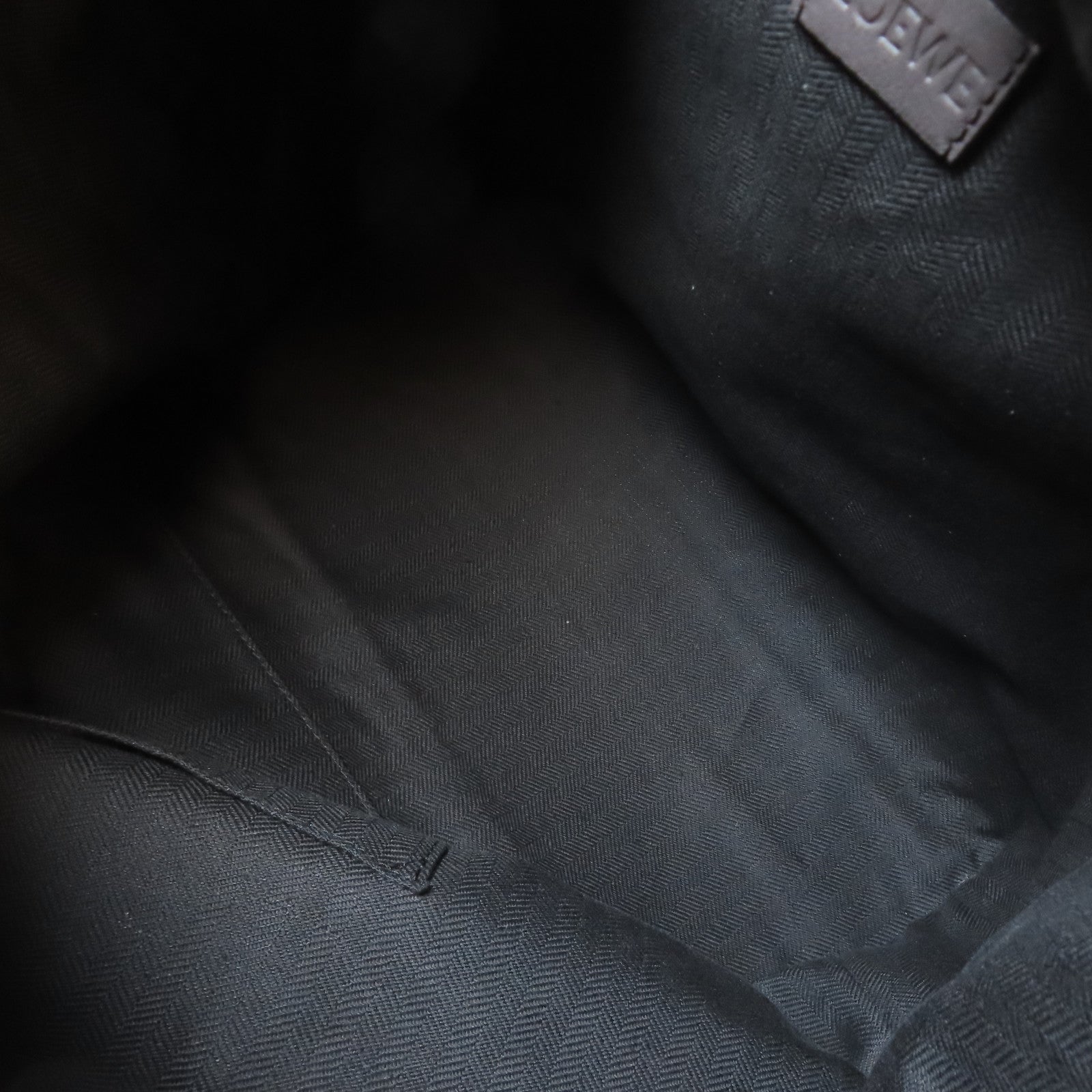 LOEWE 牛皮皮革Shoulder Bag銀扣肩背袋啡色