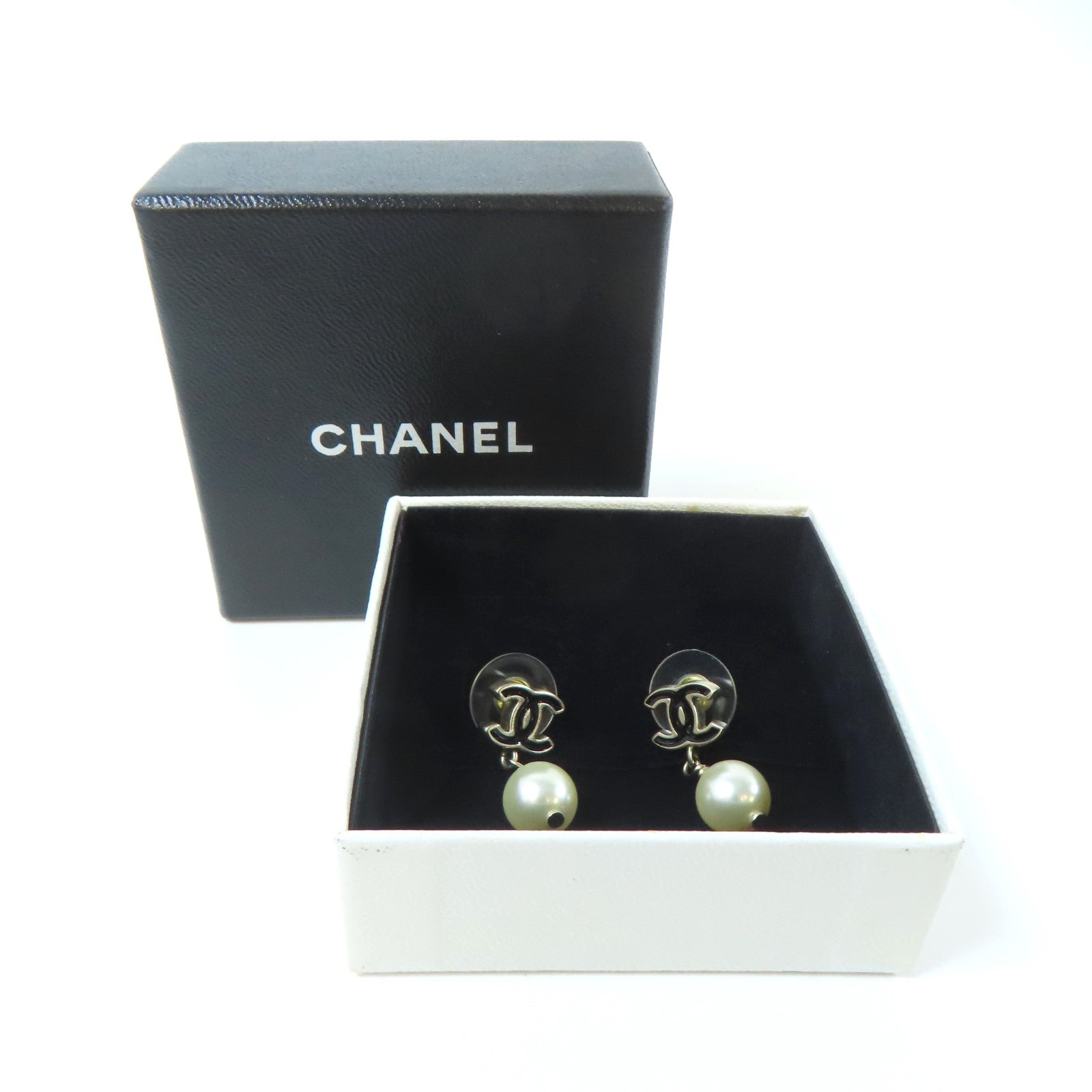 CHANEL 金屬Earring耳環黑色/白色