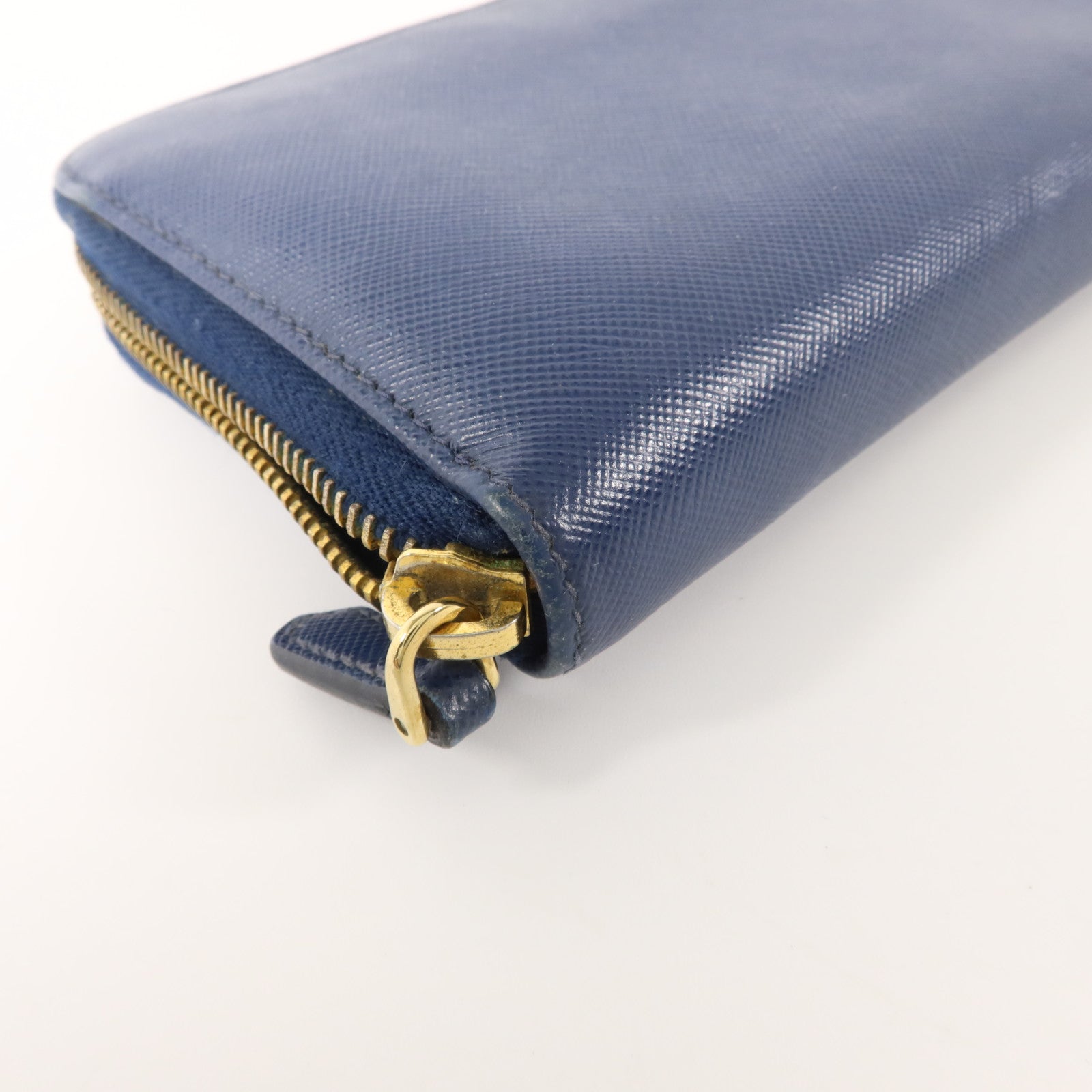 PRADA Saffiano皮革Round Zippy Long Wallet長錢包