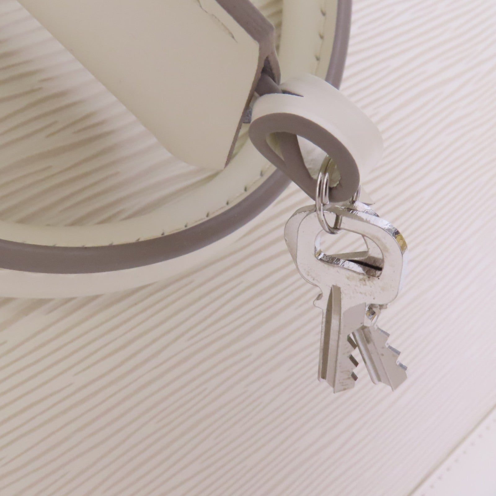 LOUIS VUITTON Epi Alma MM銀扣手挽肩背兩用袋