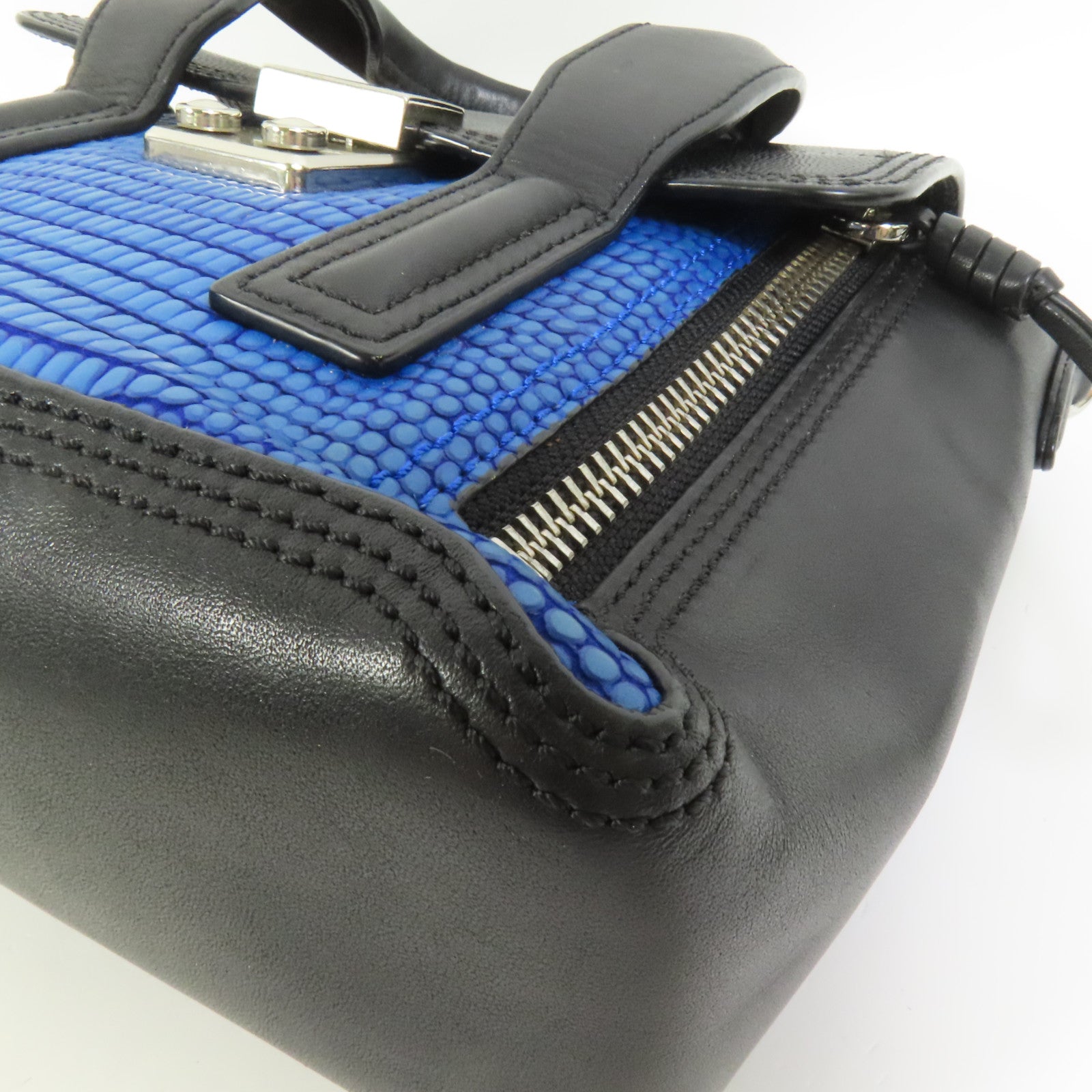 3.1 Phillip Lim 牛皮皮革Mini Pashli銀扣手挽肩背兩用袋