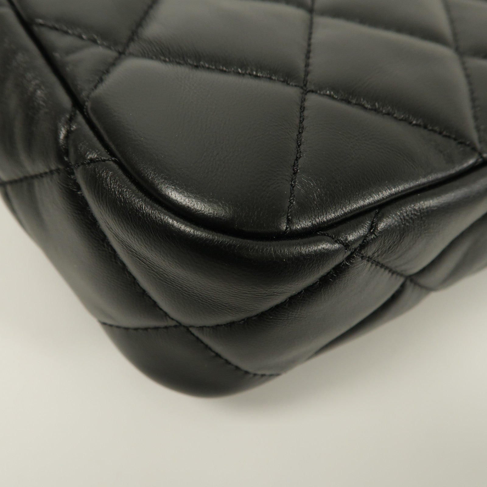 CHANEL 羊皮皮革Chain Shoulder鏈帶肩背袋