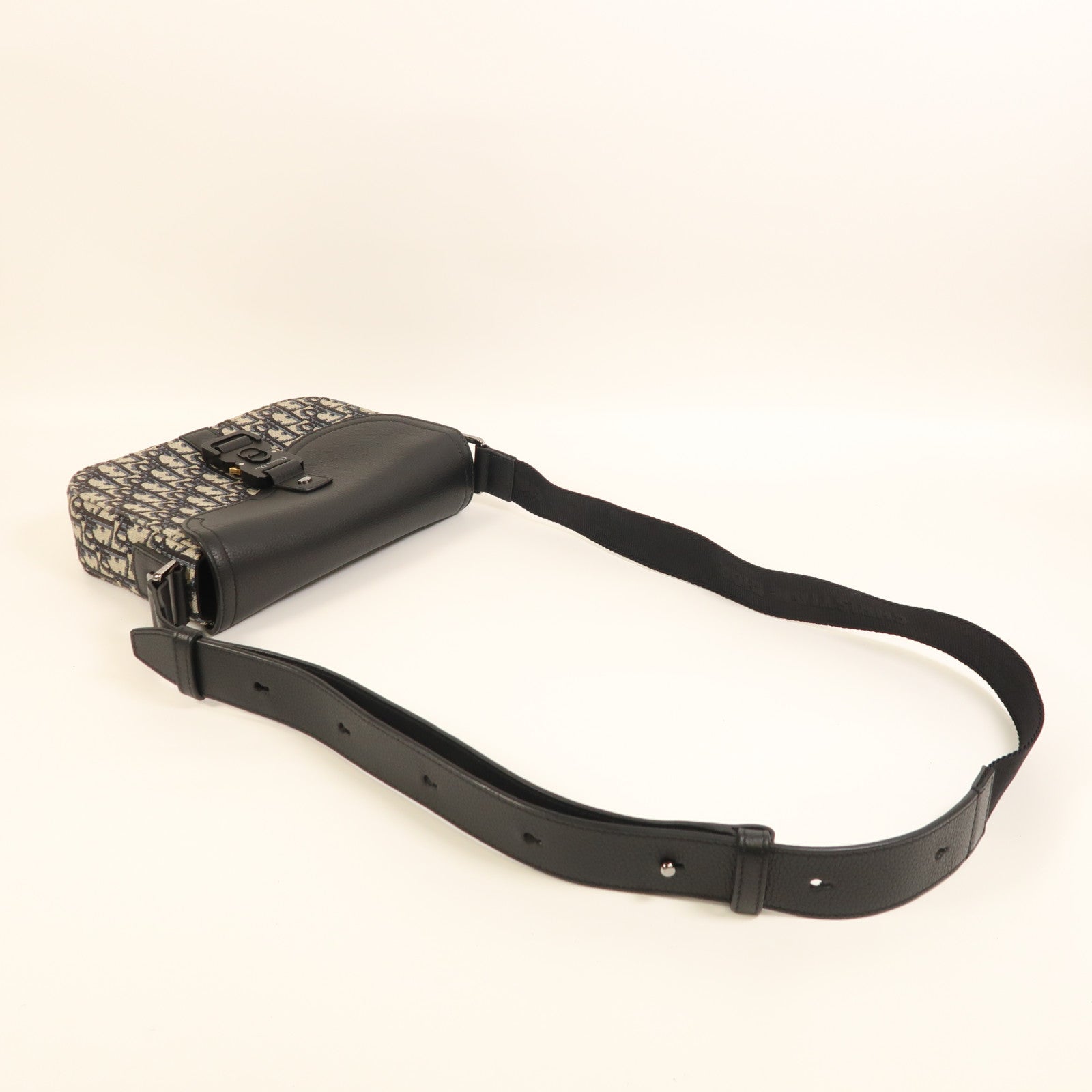 Dior 帆布Saddle肩背袋