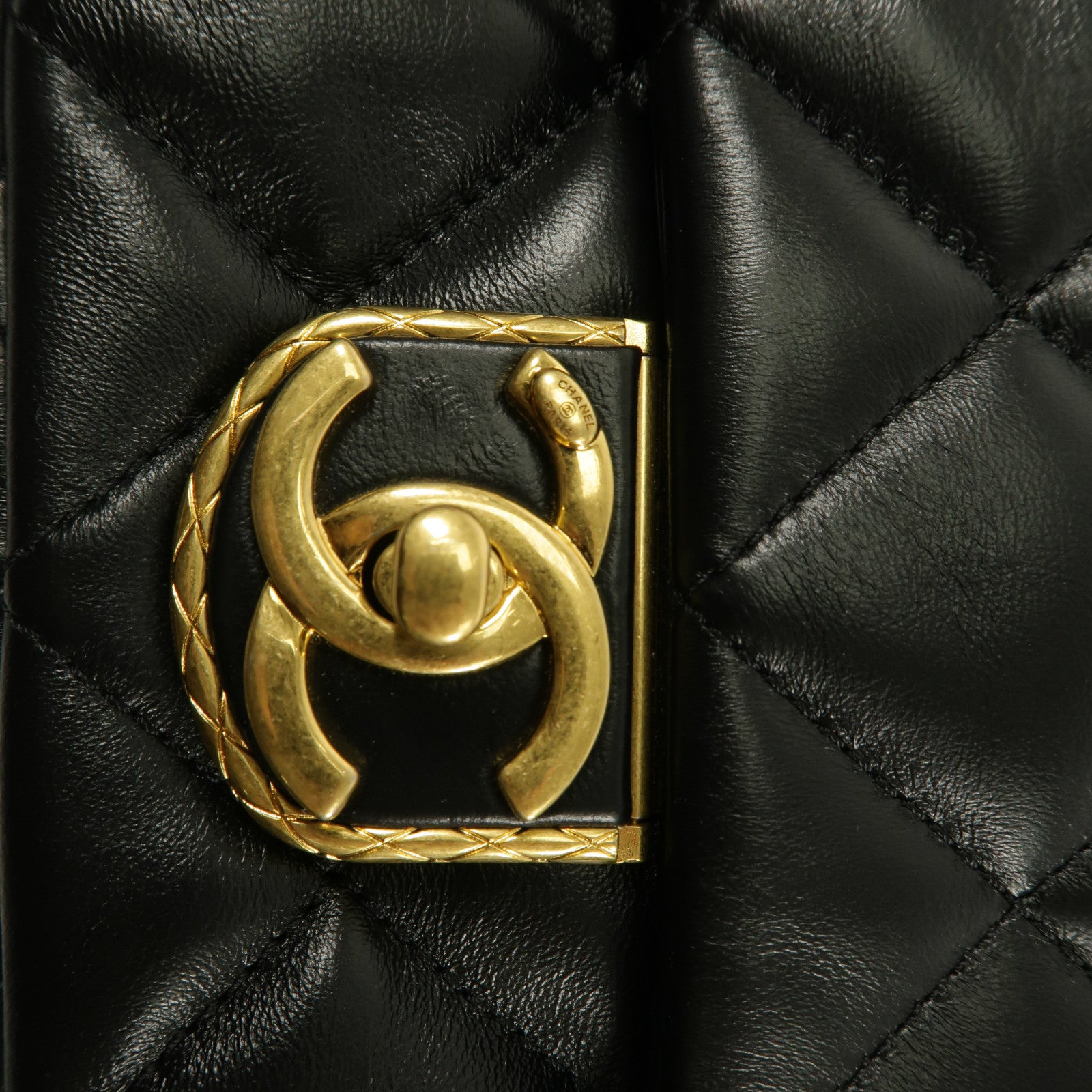 CHANEL 羊皮皮革Chain Shoulder鏈帶肩背袋