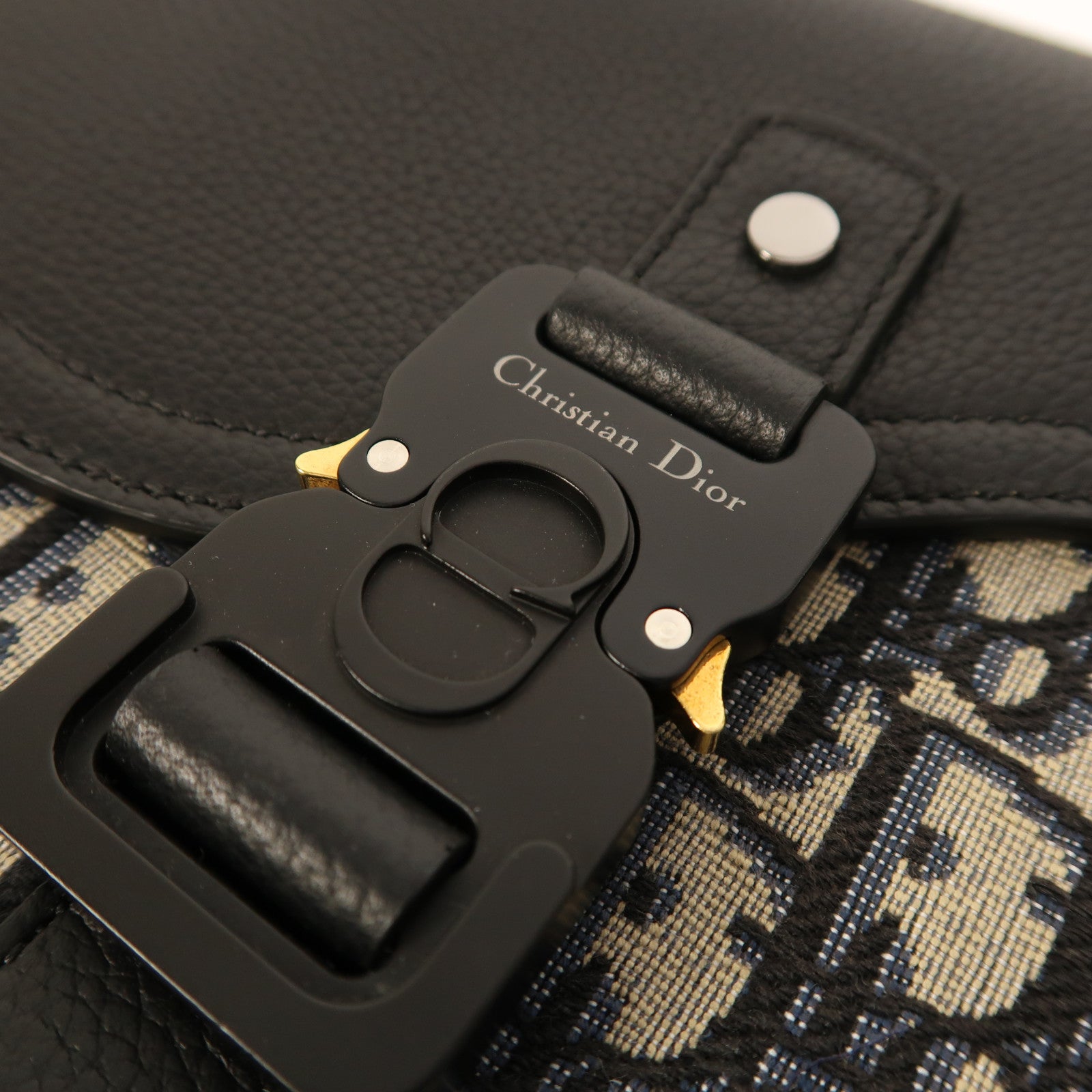 Dior 帆布Saddle肩背袋