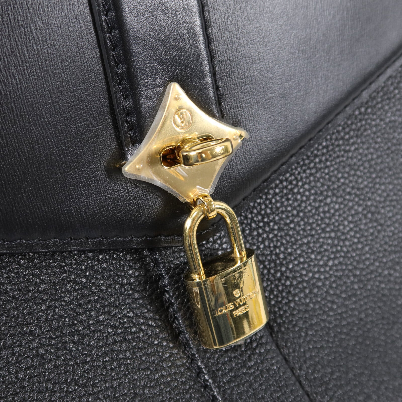 LOUIS VUITTON 牛皮皮革Rose Des Vents手挽肩背兩用袋