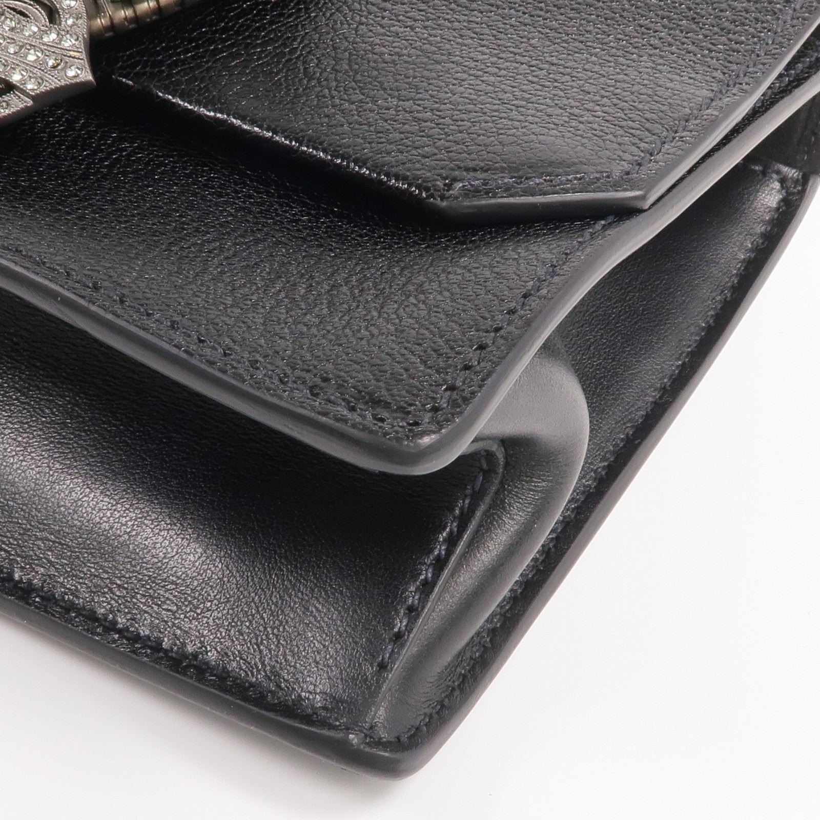 Miu Miu 山羊皮皮革Shoulder Bag銀扣肩背袋