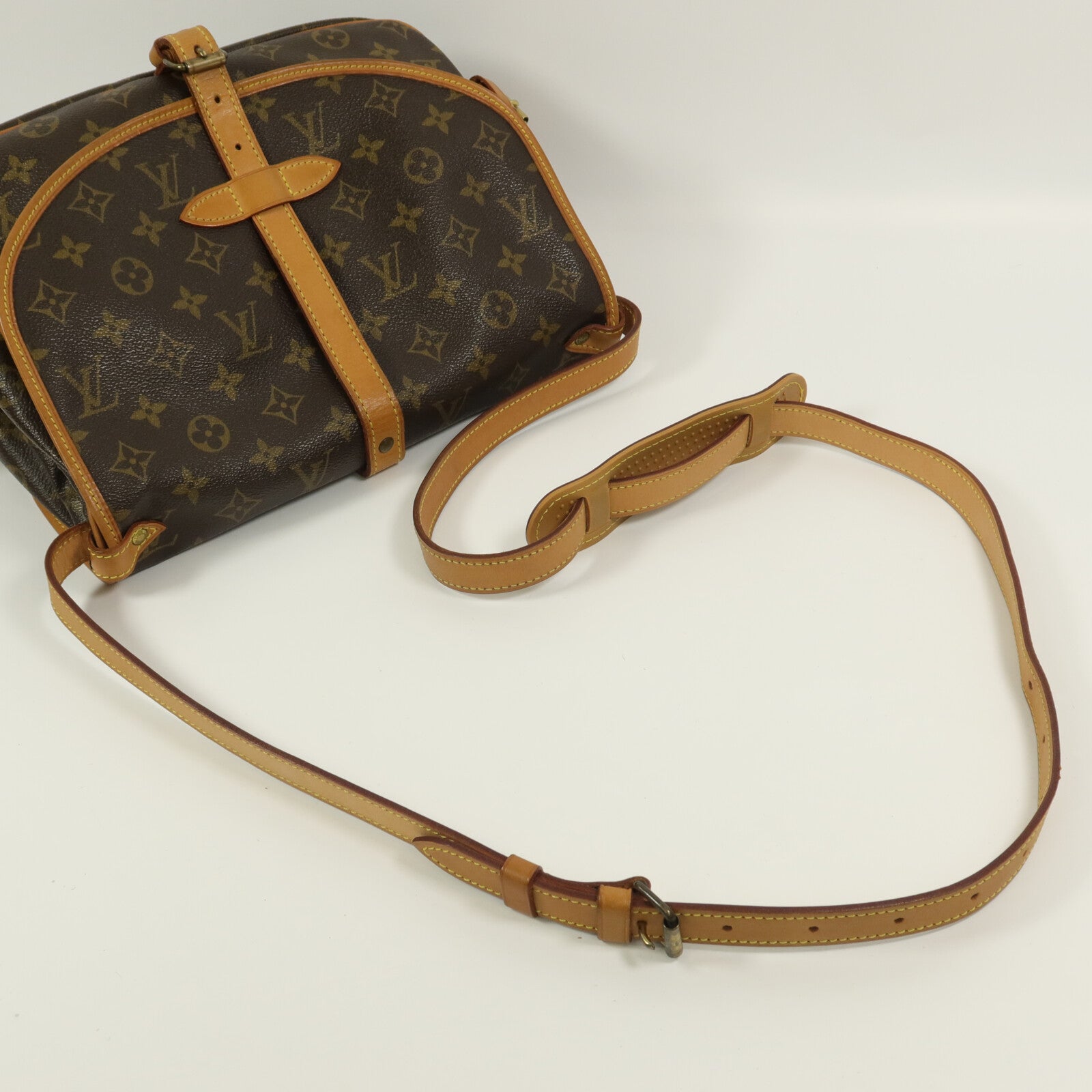 LOUIS VUITTON Monogram Saumur 30肩背袋