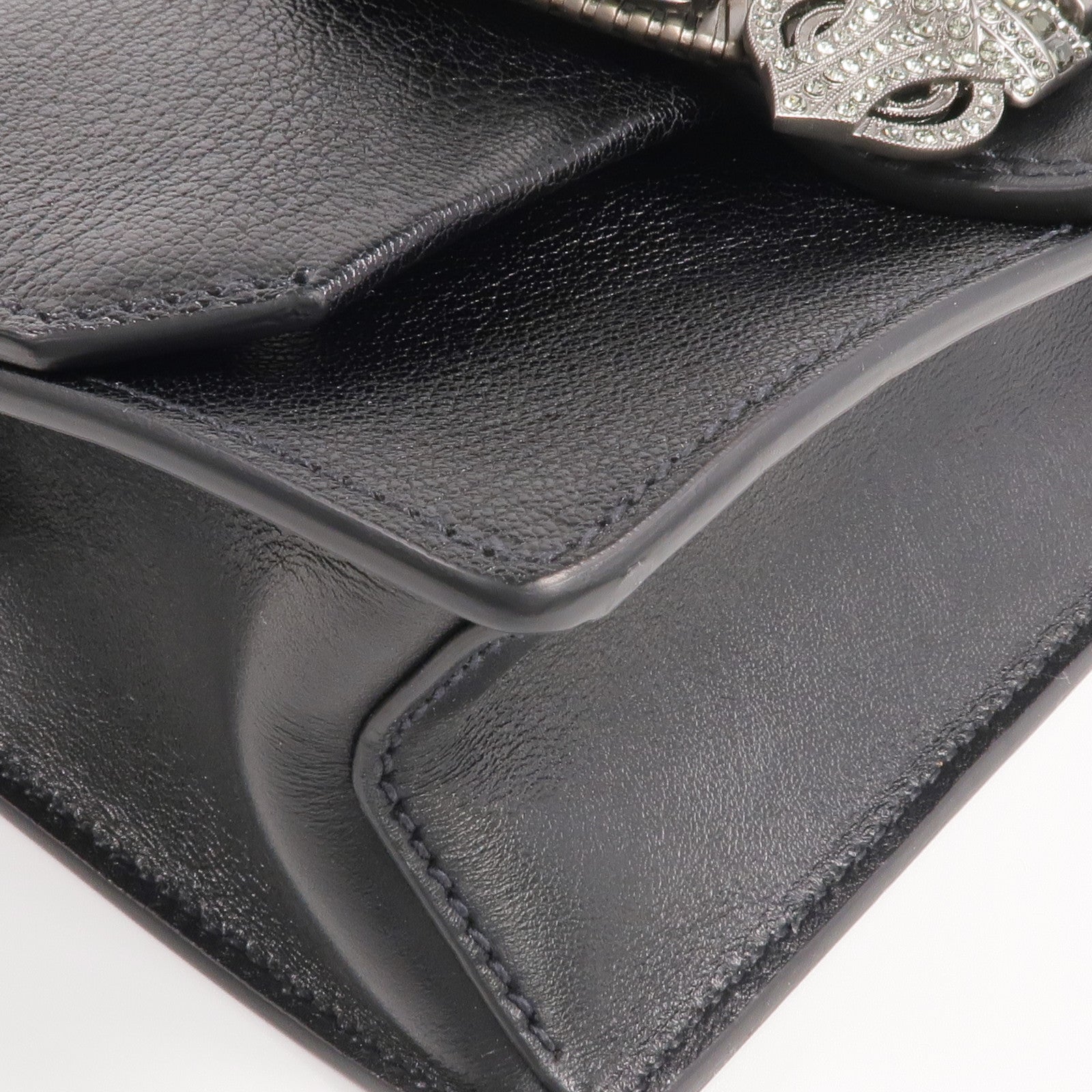 Miu Miu 山羊皮皮革Shoulder Bag銀扣肩背袋