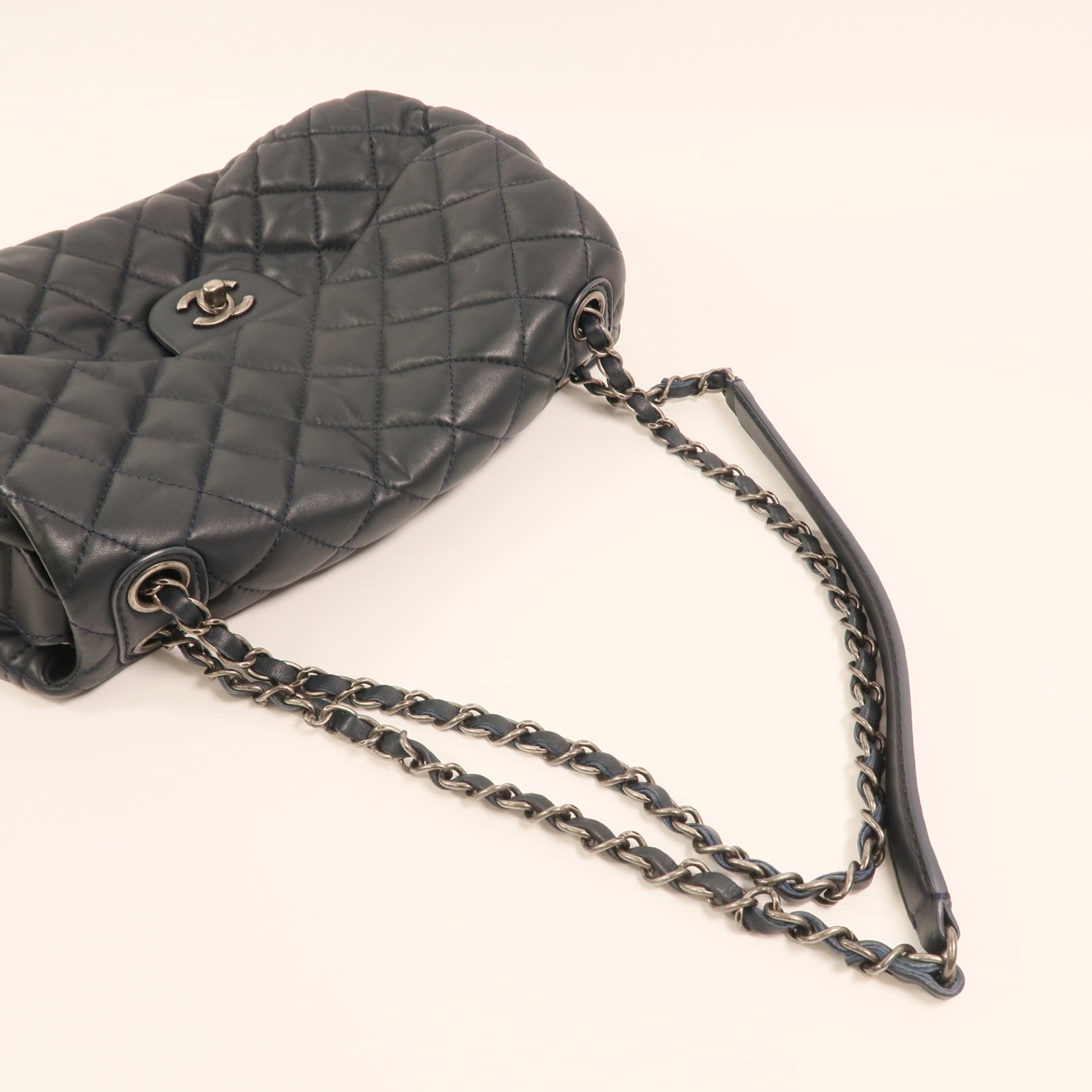 CHANEL 羊皮皮革Shoulder Bag銀扣鏈帶肩背袋