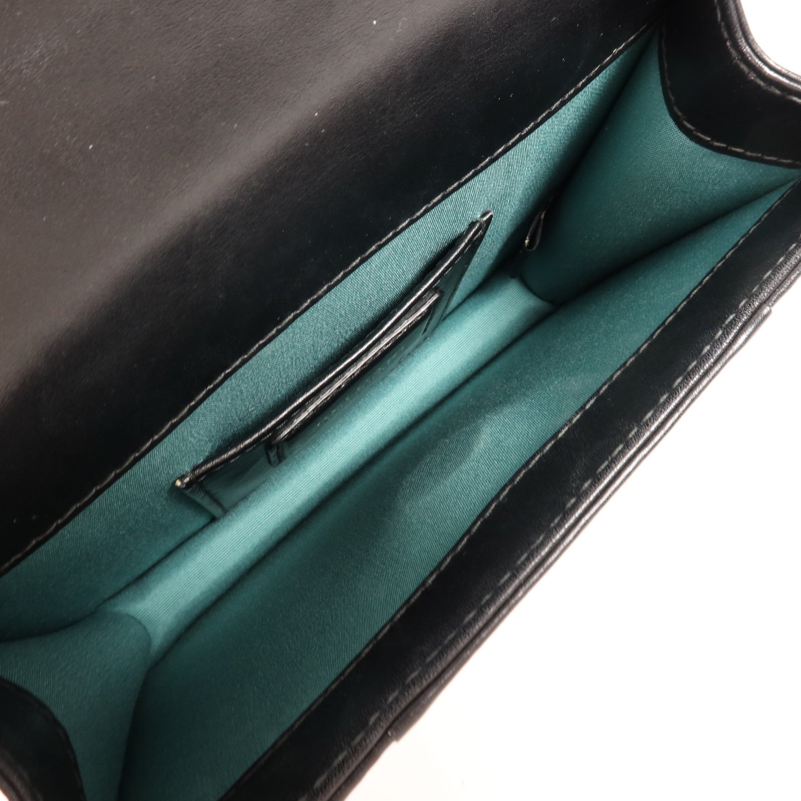 BVLGARI 牛皮皮革Chain Shoulder金扣鏈帶肩背袋