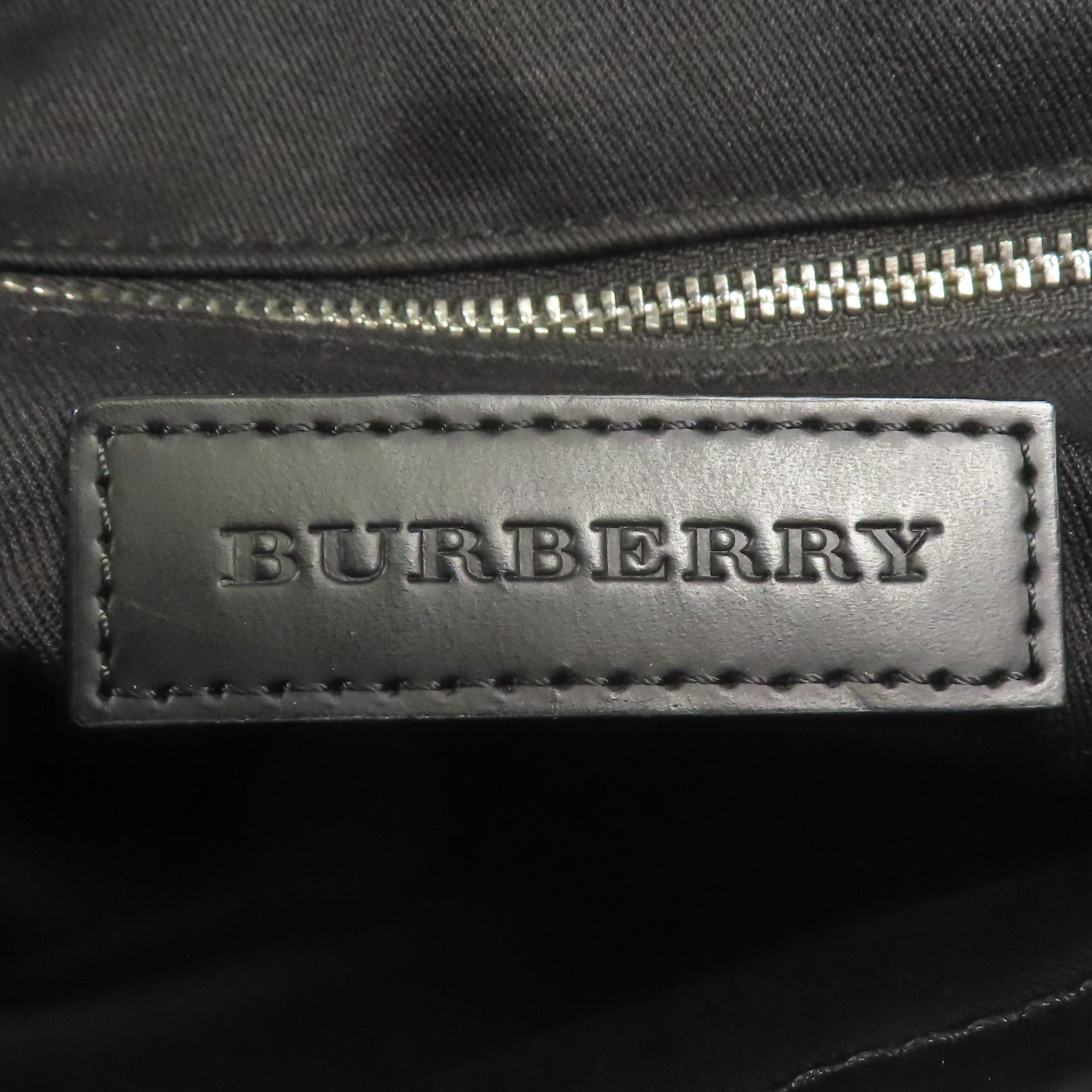 BURBERRY 塗層帆布Greenford銀扣肩背袋
