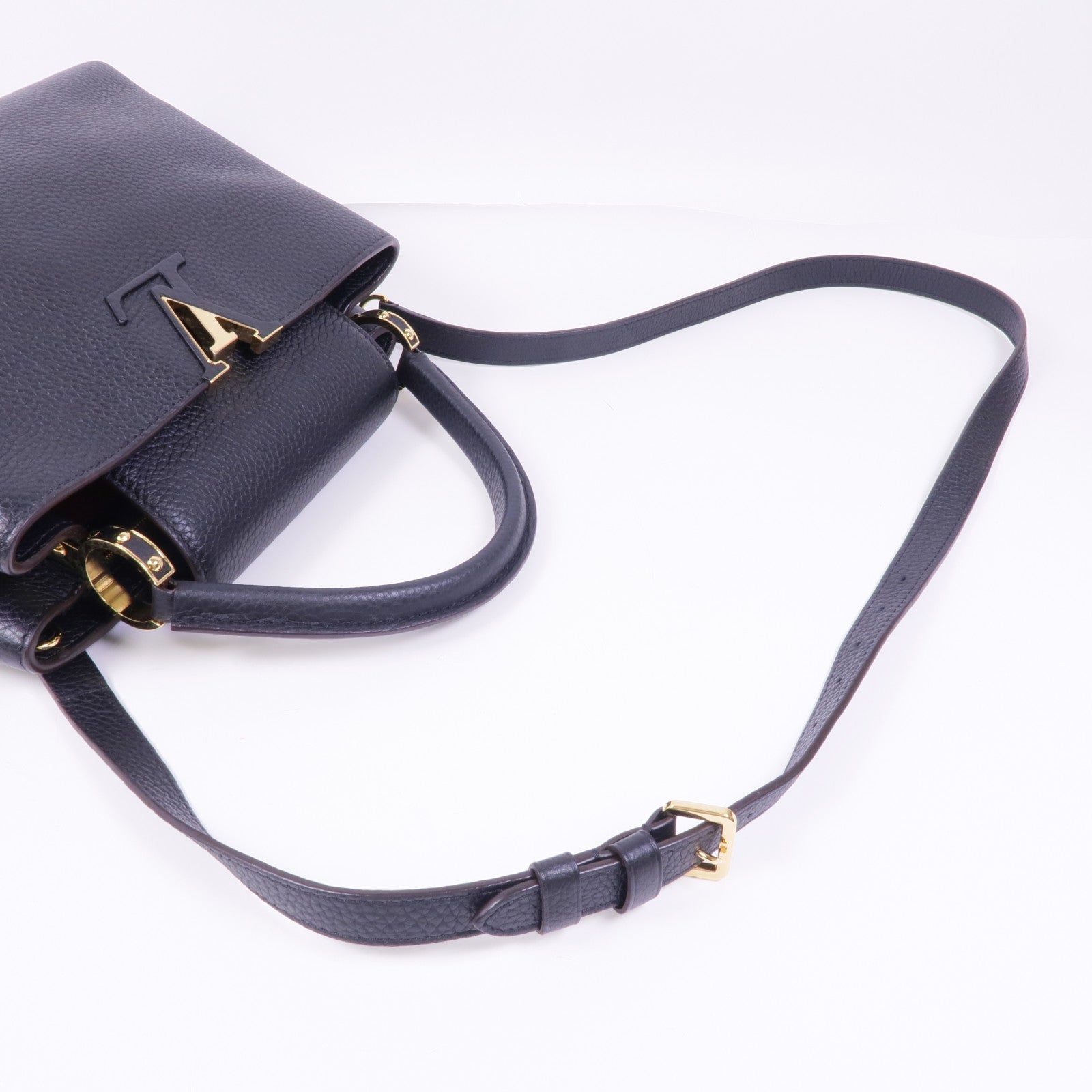 LOUIS VUITTON Taurillon Capucines MM金扣手挽肩背兩用袋