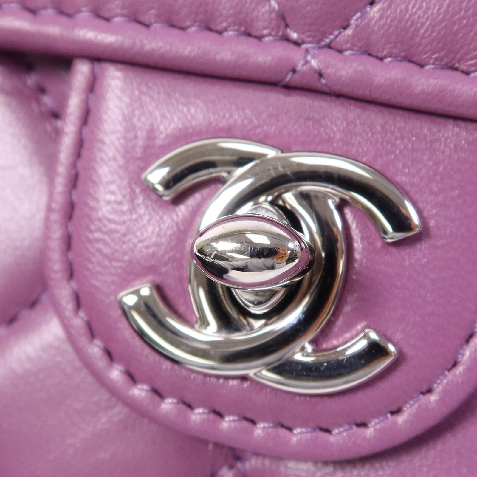 CHANEL 羊皮皮革Phone Holder銀扣鏈帶肩背袋