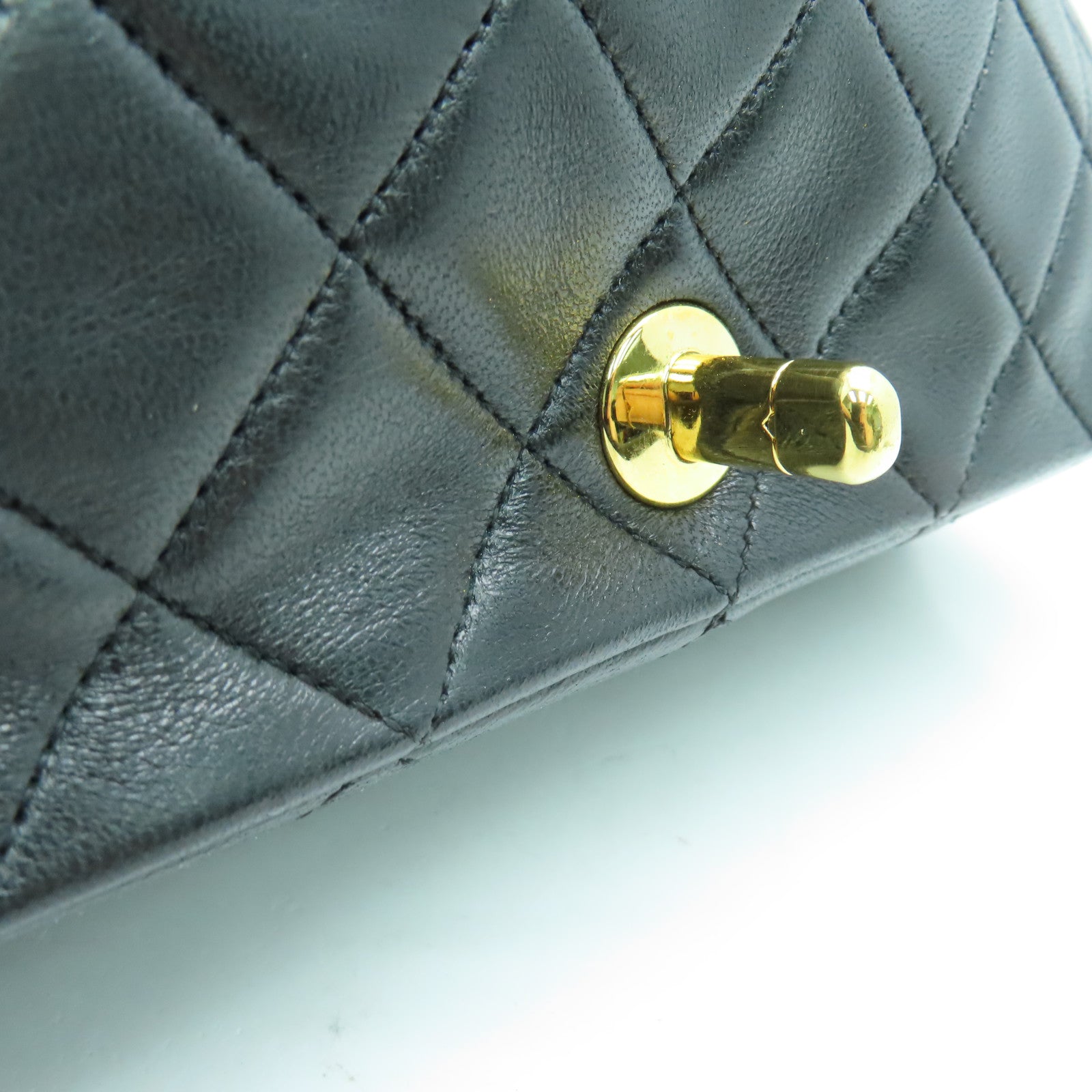 CHANEL 【激減優惠】菱格羊皮皮革Chain Shoulder Bag金扣黑色