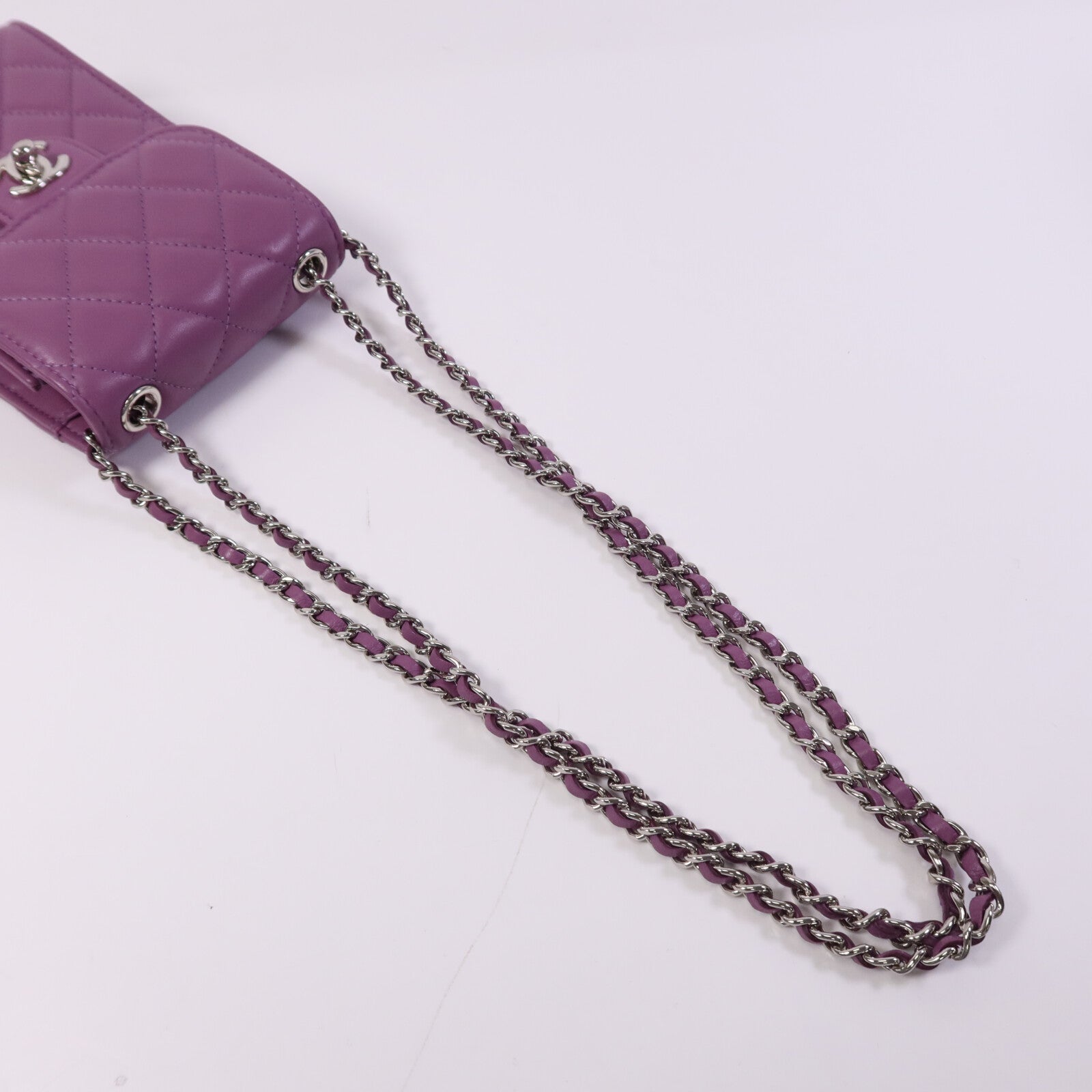 CHANEL 羊皮皮革Phone Holder銀扣鏈帶肩背袋