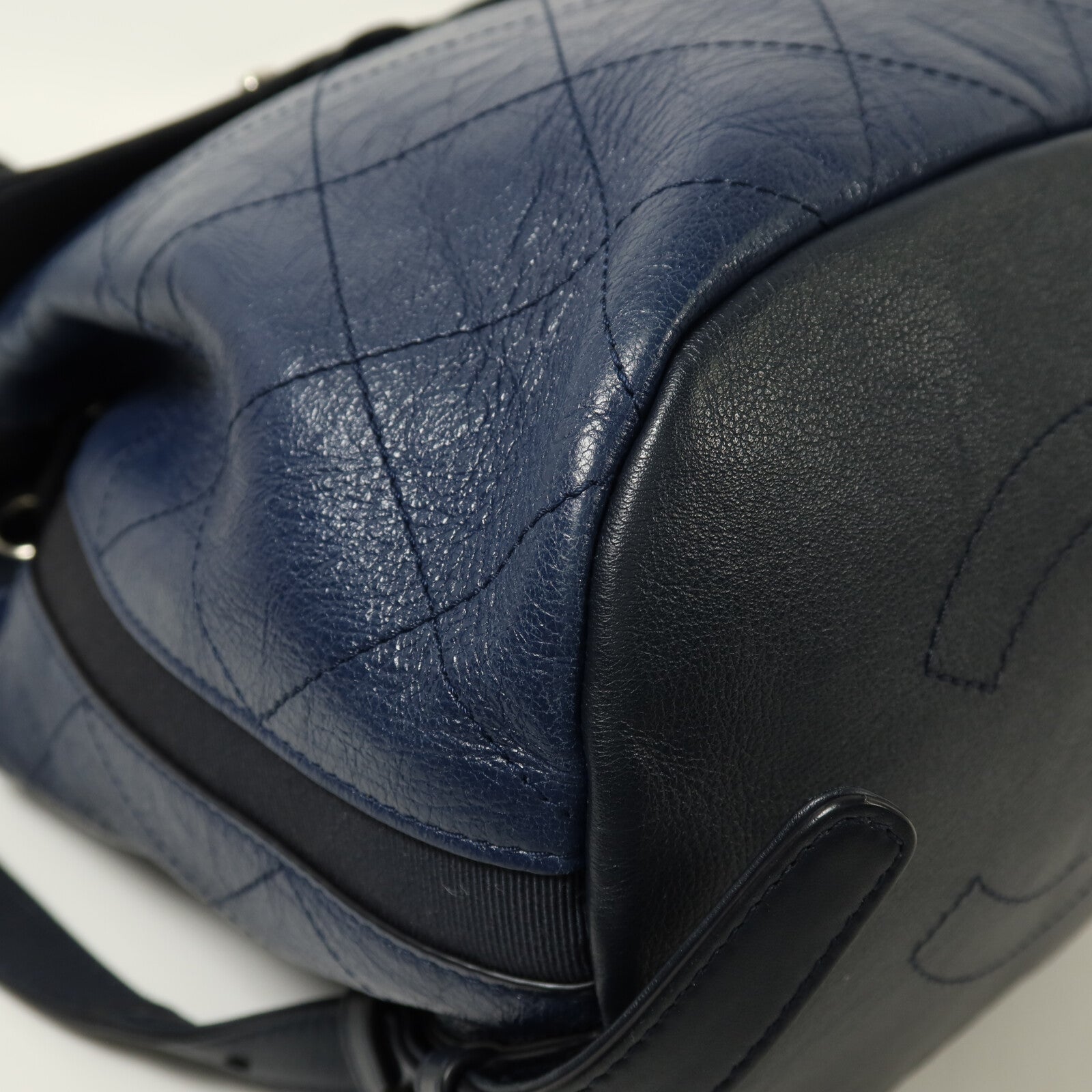 CHANEL 牛皮皮革Backpack銀扣鏈帶背包