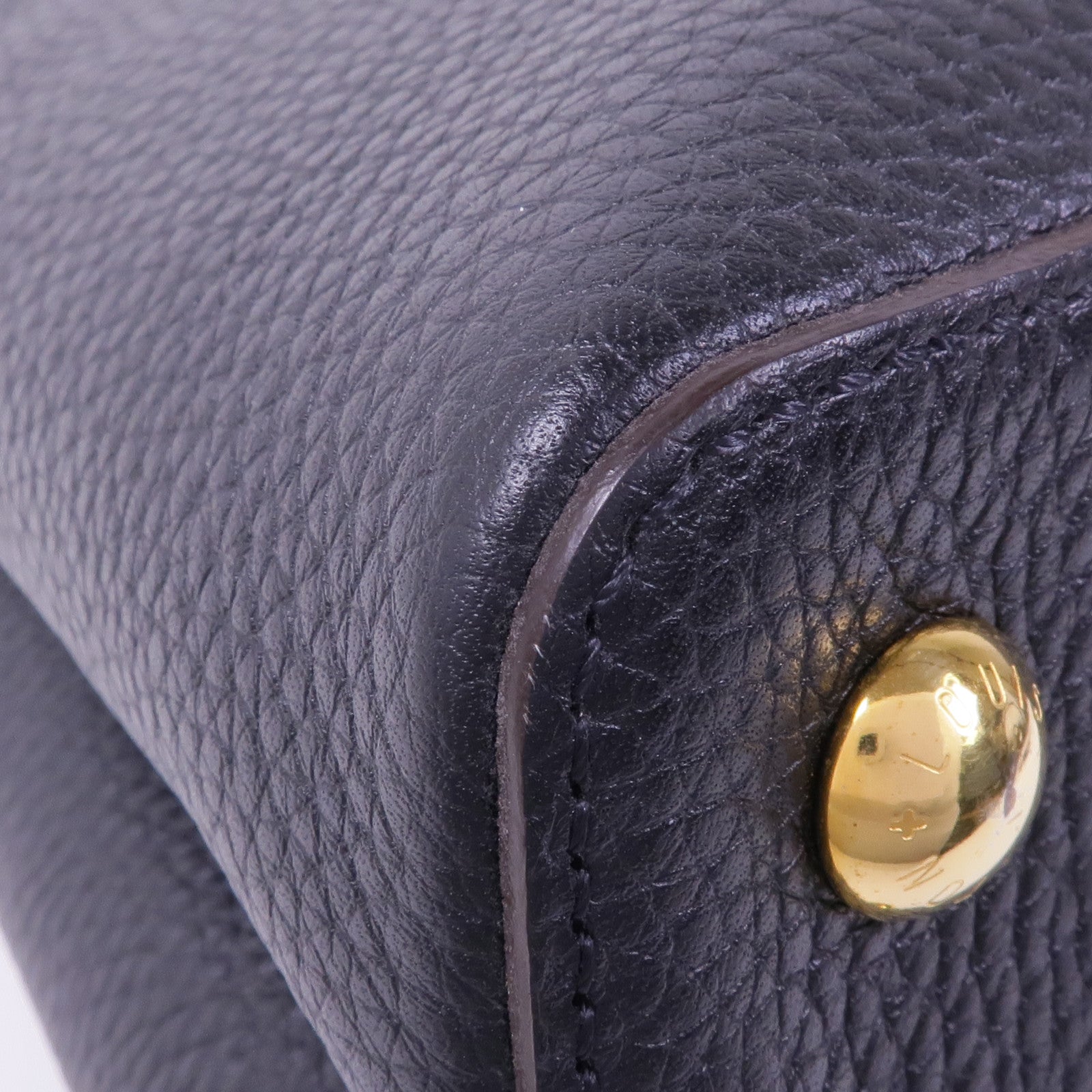 LOUIS VUITTON Taurillon Capucines MM金扣手挽肩背兩用袋