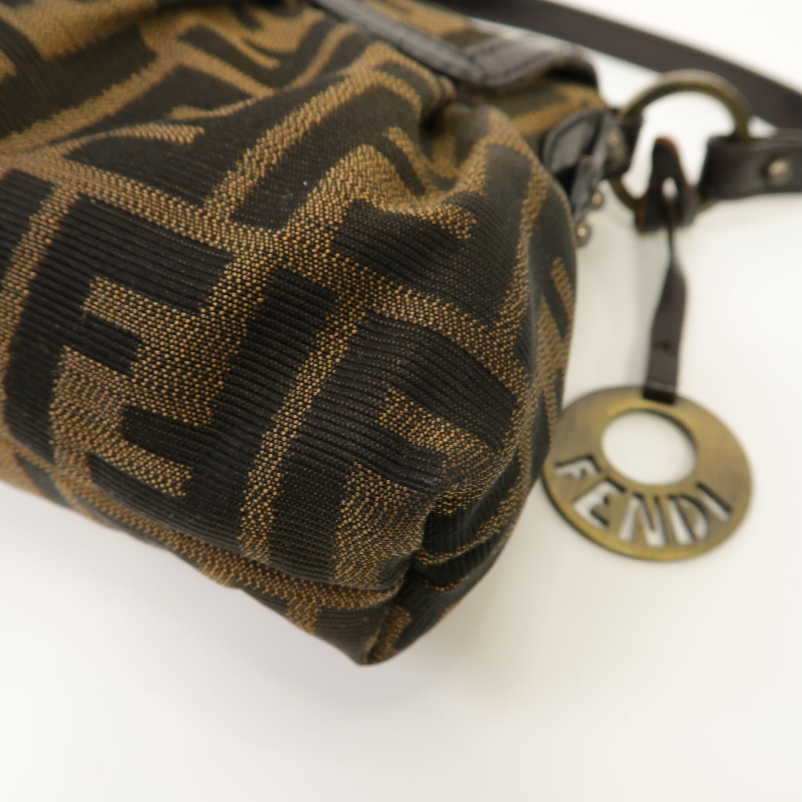 FENDI 帆布Chef Shoulder Bag金扣肩背袋啡色