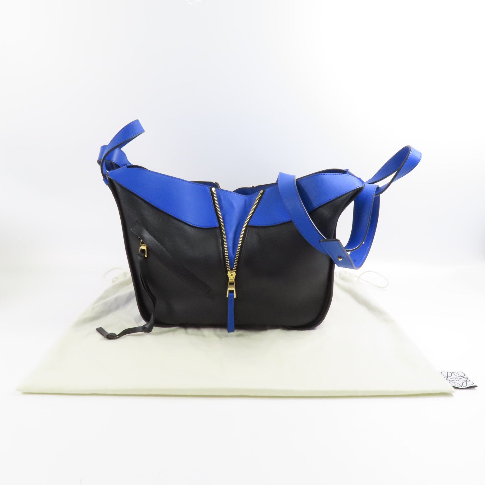 LOEWE 牛皮皮革Hammock Medium金扣手挽肩背兩用袋