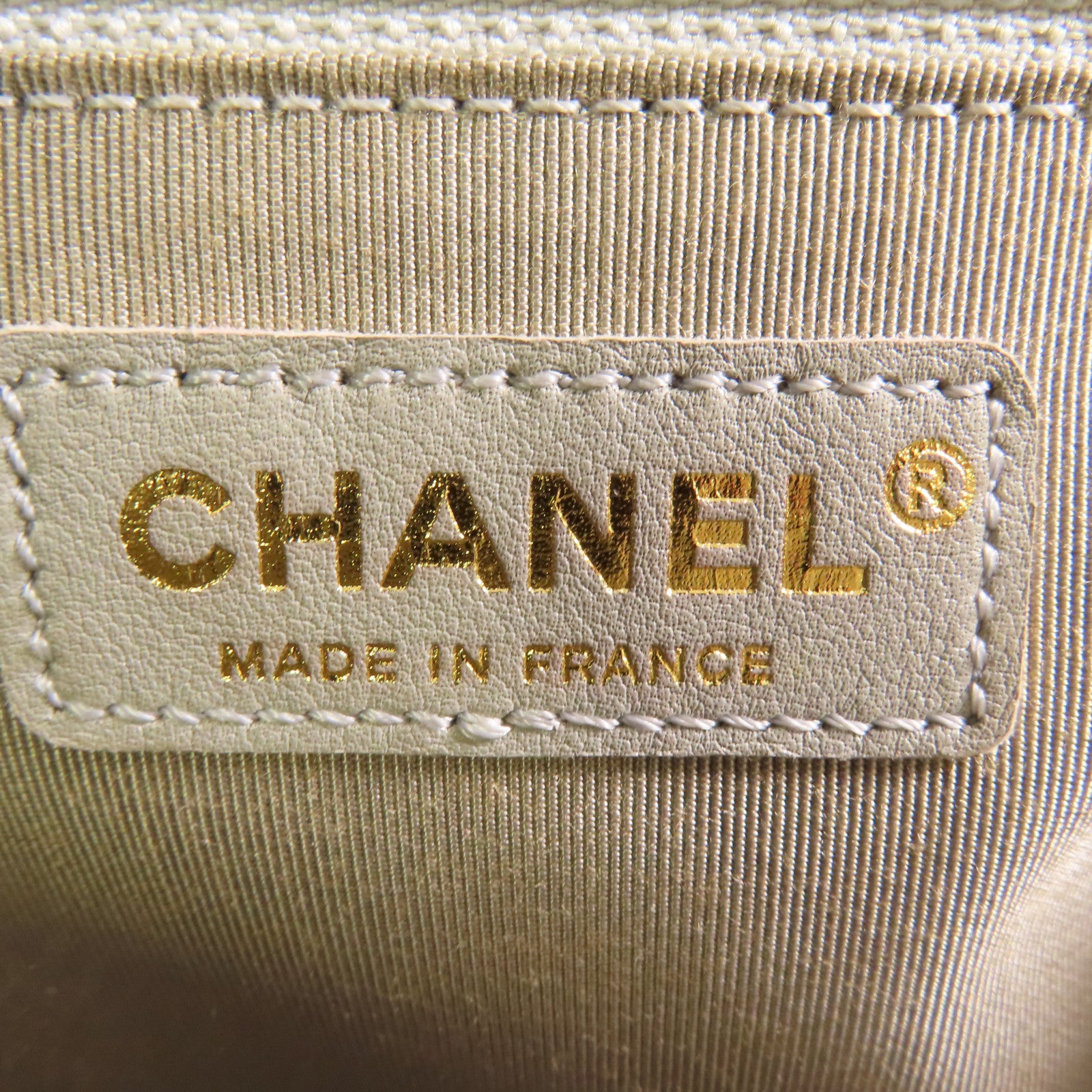 CHANEL 牛皮皮革Boy Chanel 28cm金扣鏈帶肩背袋