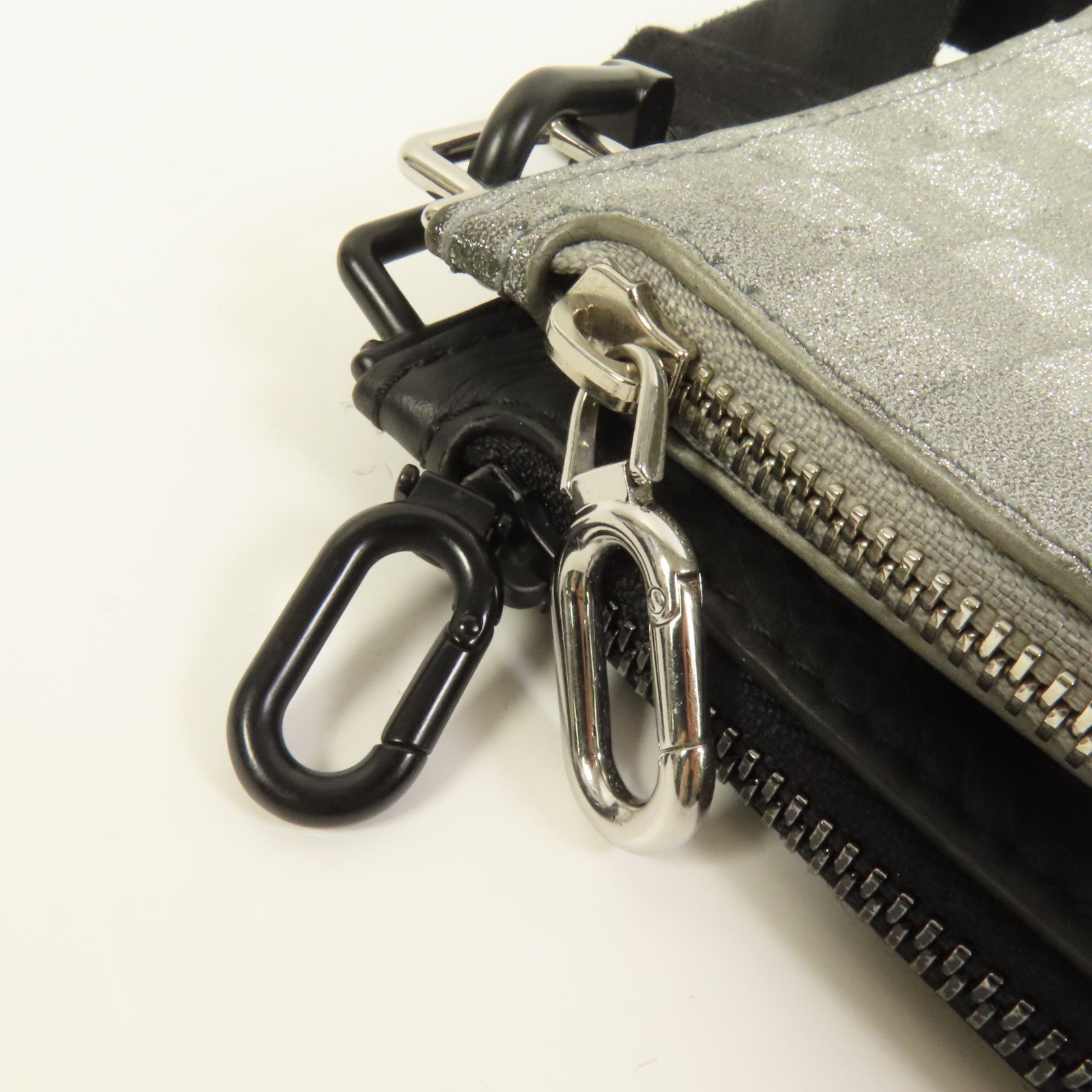 LOUIS VUITTON Damier Trio pouch肩背袋