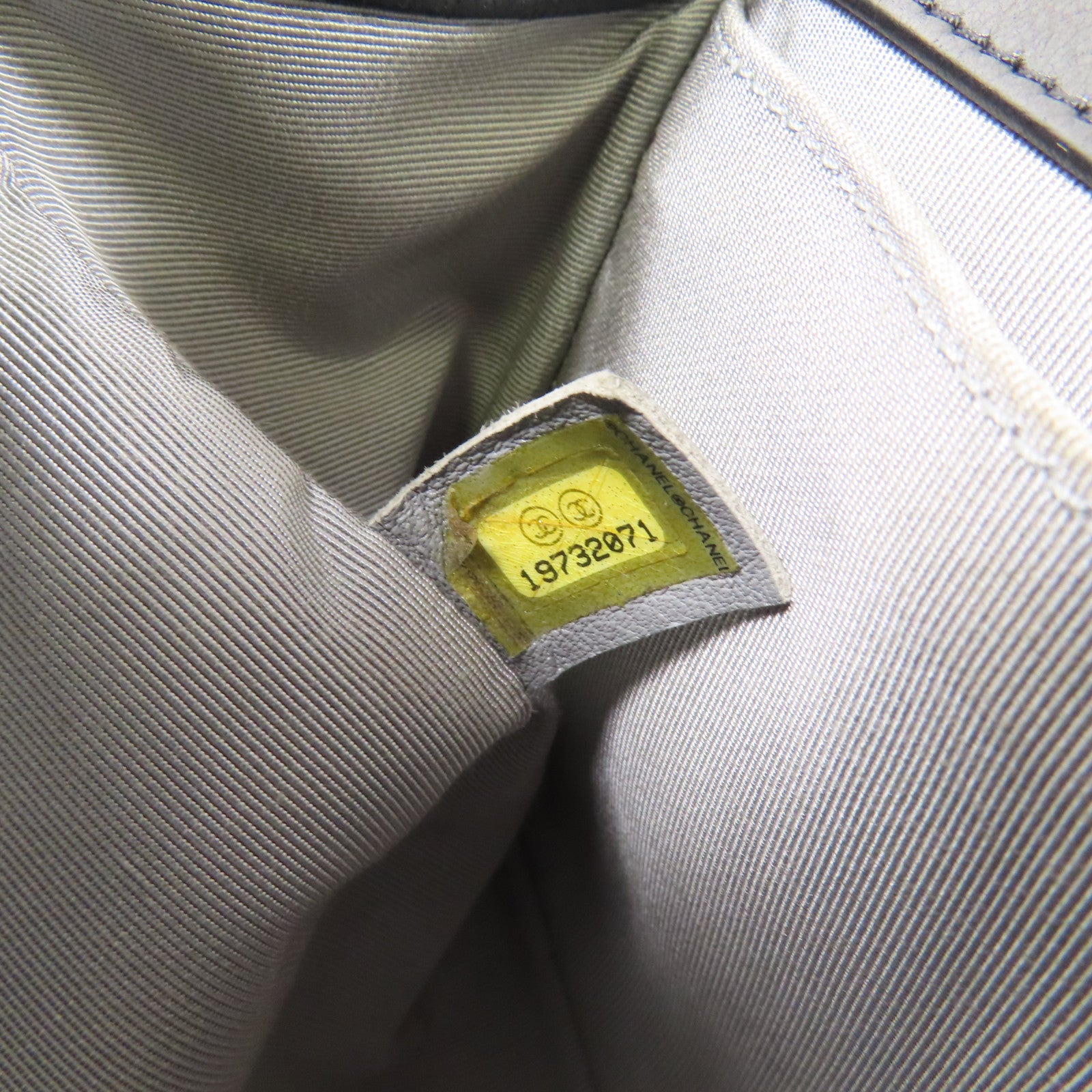 CHANEL 羊皮皮革Boy 25 Shoulder Bag鏈帶肩背袋