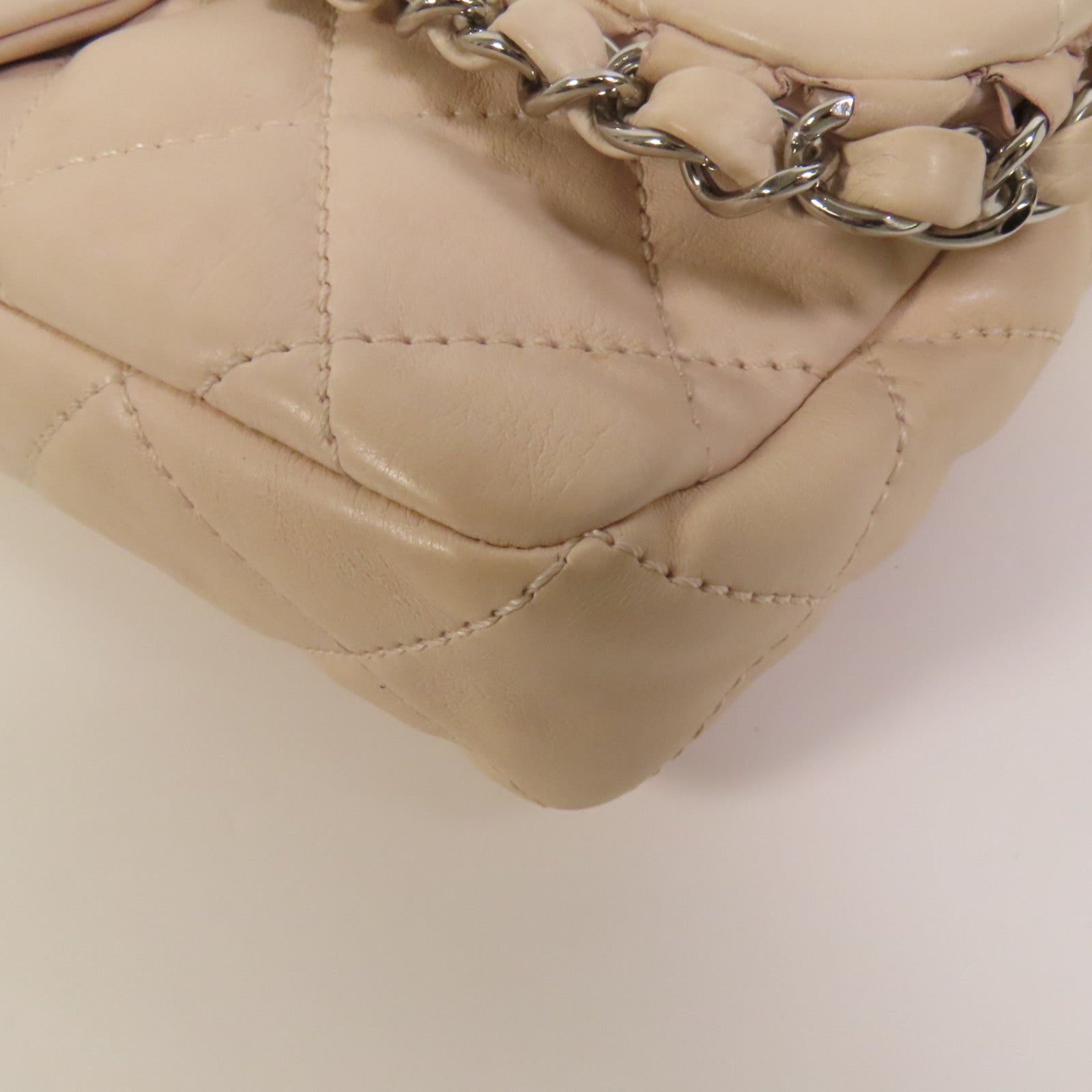 CHANEL 牛皮皮革Chain Shoulder銀扣肩背袋