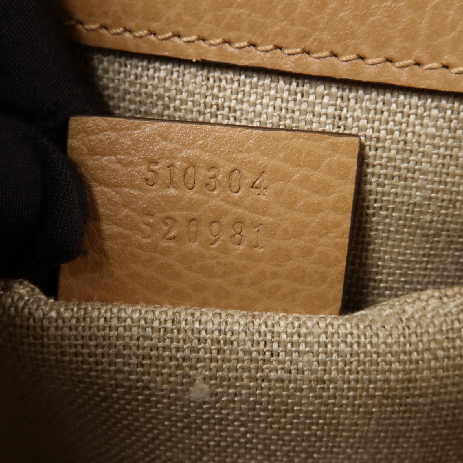 GUCCI 牛皮皮革Interlocking G Chain Shoulder鏈帶肩背袋