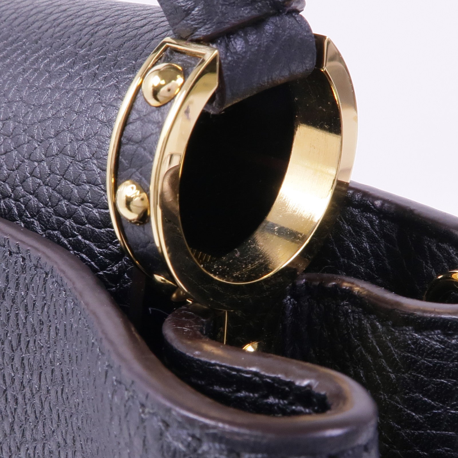 LOUIS VUITTON Taurillon Capucines MM金扣手挽肩背兩用袋