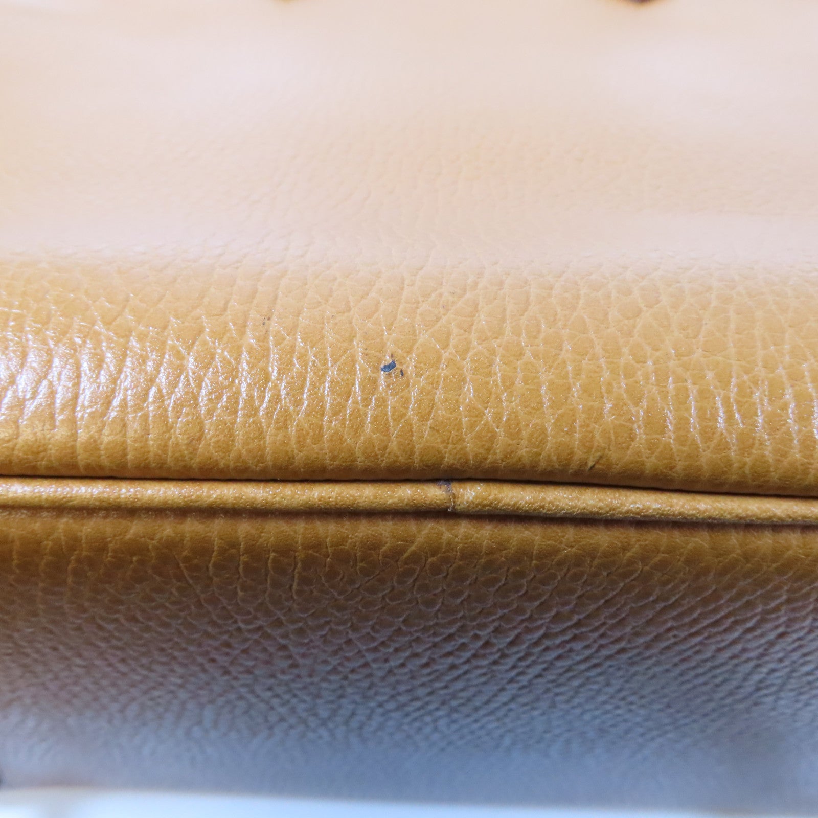 HERMES Ardennes皮革Haut a Courroies 32金扣手挽袋Caramel/啡色