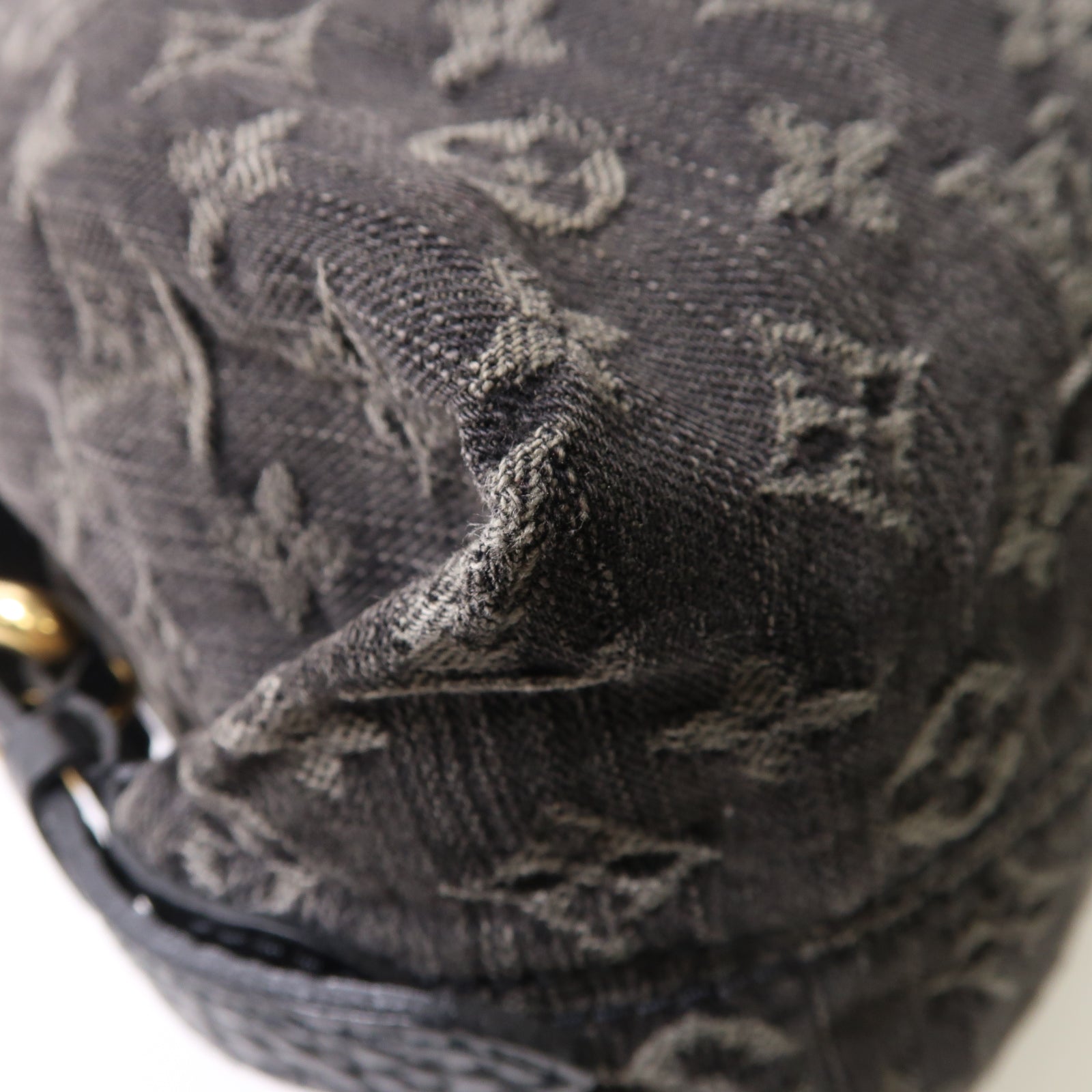 LOUIS VUITTON Monogram Denim Neo Cabby MM金扣肩背袋黑色
