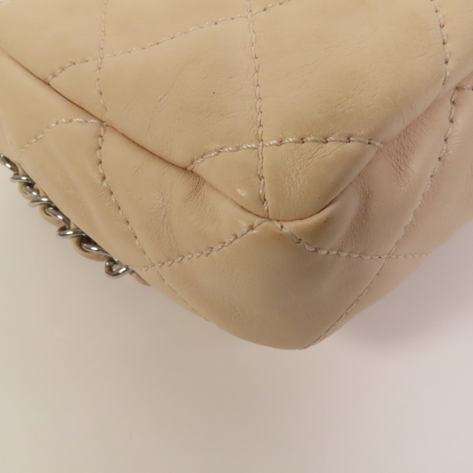 CHANEL 牛皮皮革Chain Shoulder銀扣肩背袋