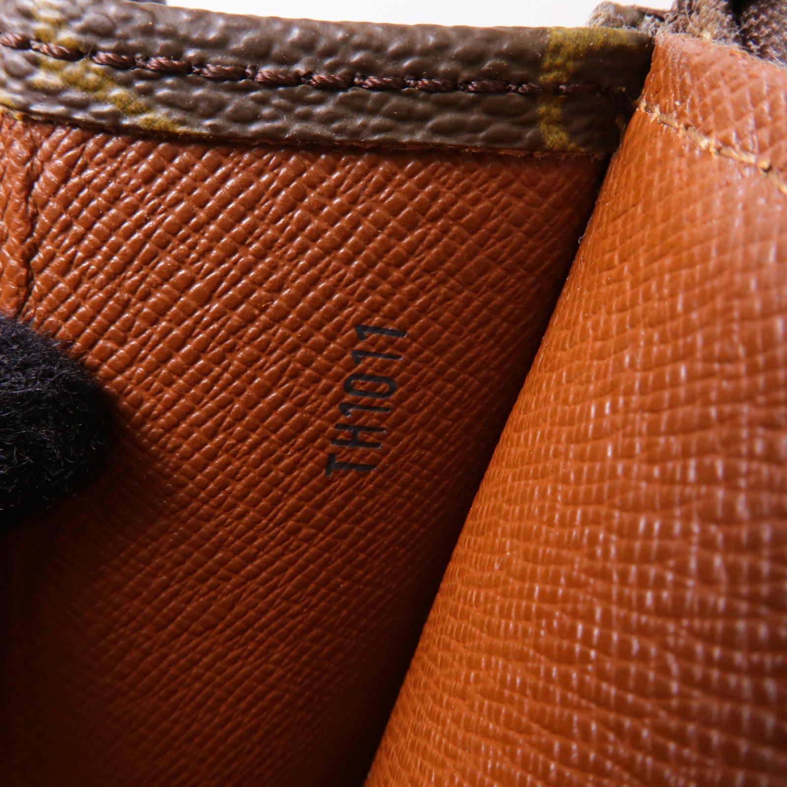 LOUIS VUITTON Monogram Poche Document Briefcase金扣公事包