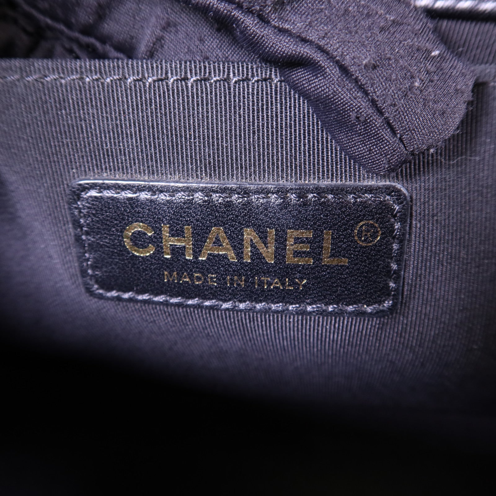 CHANEL 羊皮皮革Boy 25金扣鏈帶肩背袋