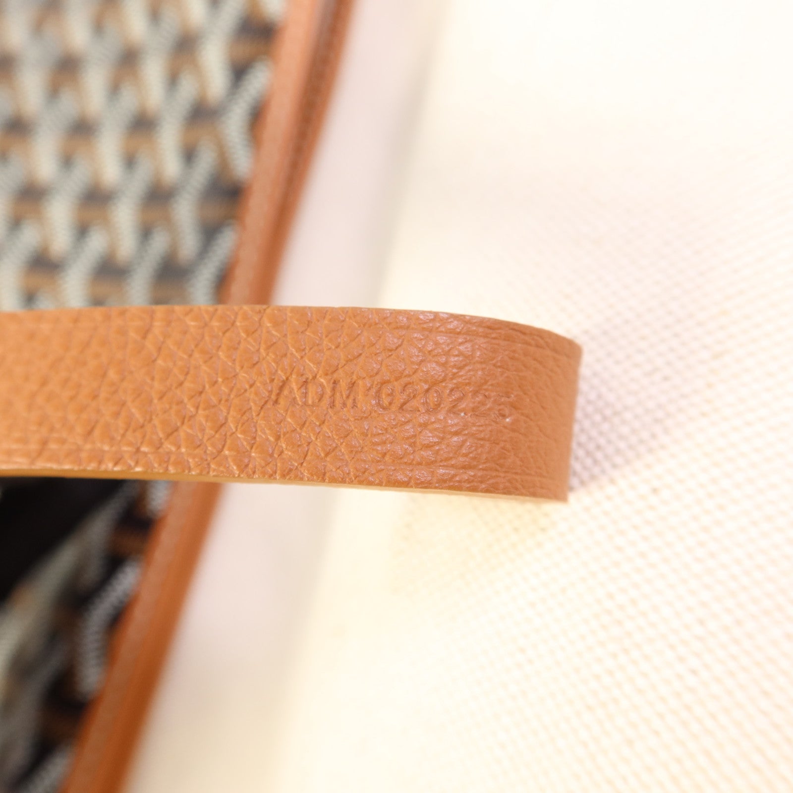 GOYARD 塗層帆布Capetien銀扣肩背袋