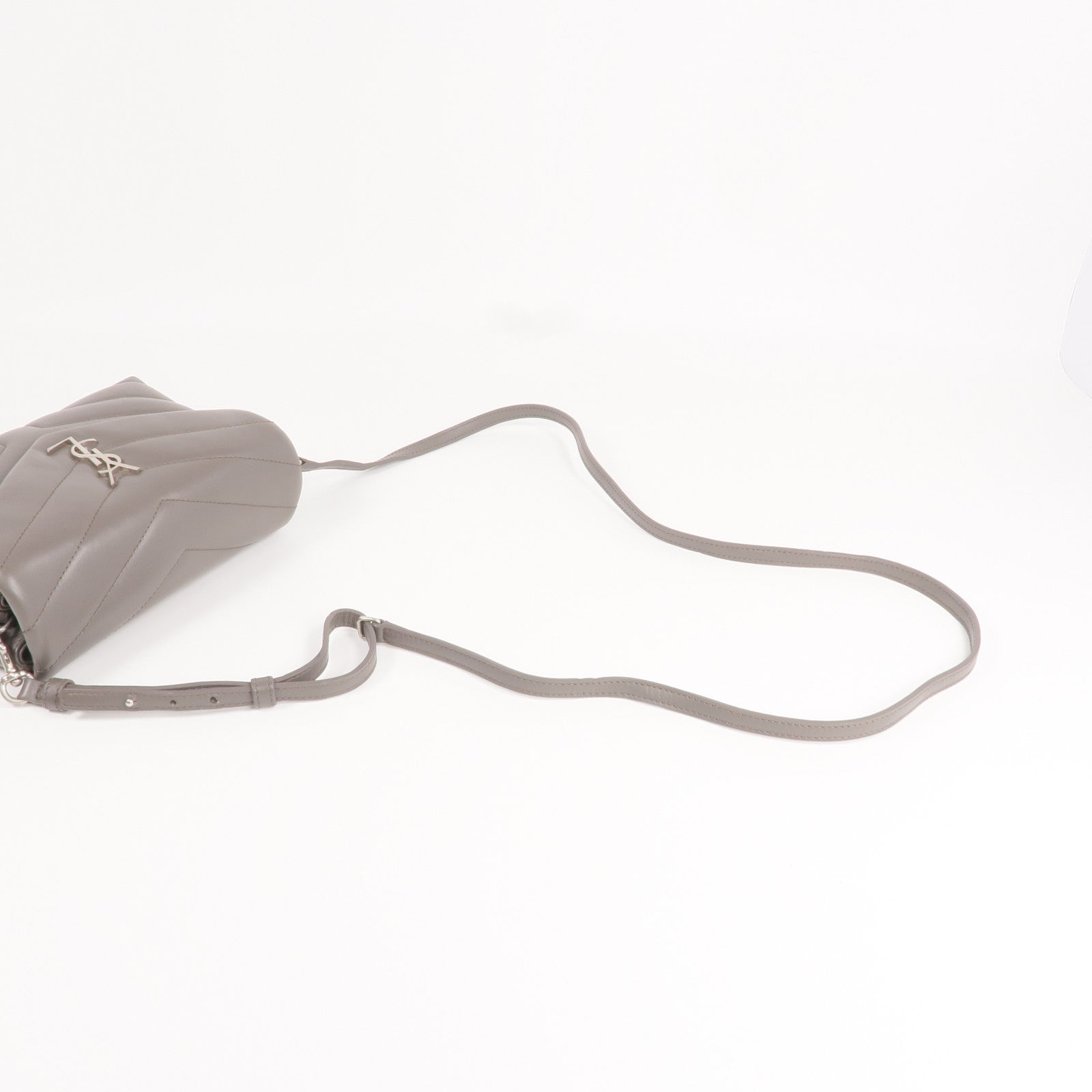 SAINT LAURENT 牛皮皮革Loulou Toy Taupe銀扣肩背袋