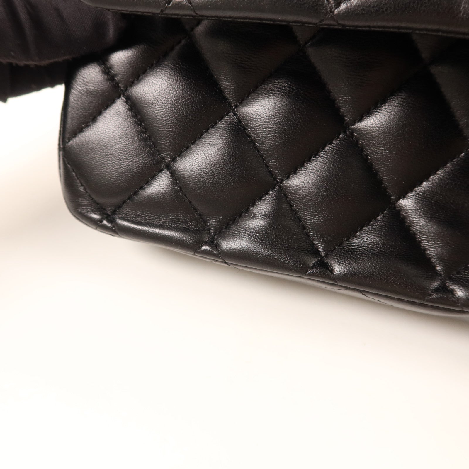 CHANEL 羊皮皮革Classic 25金扣鏈帶肩背袋