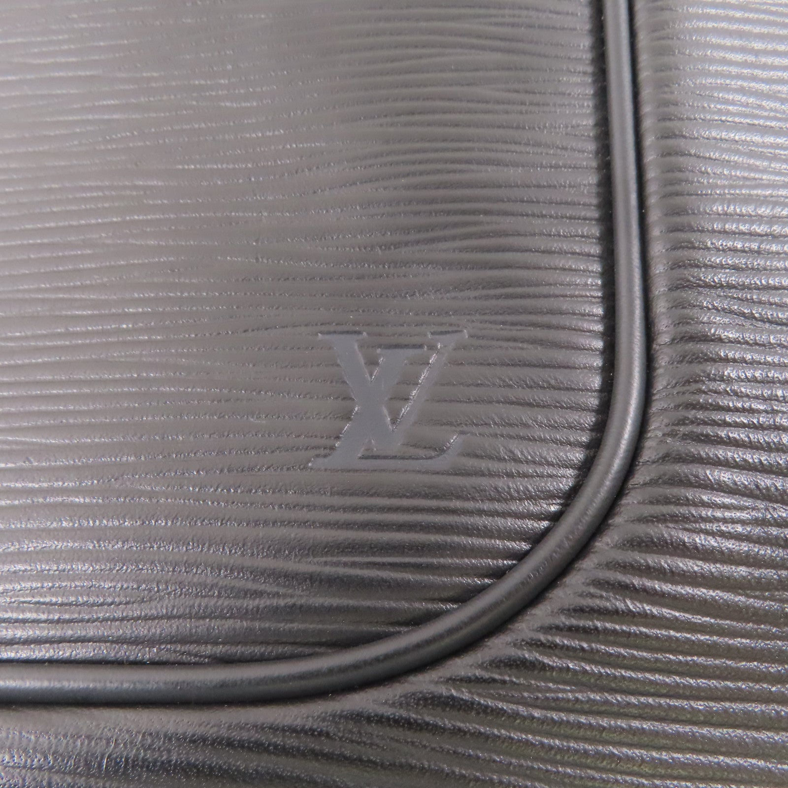 LOUIS VUITTON【激減優惠】 Epi Matsy金扣肩背袋黑色