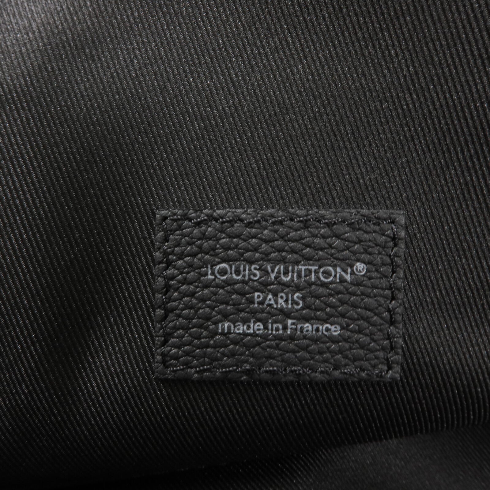 LOUIS VUITTON Damoflage Christopher MM背包